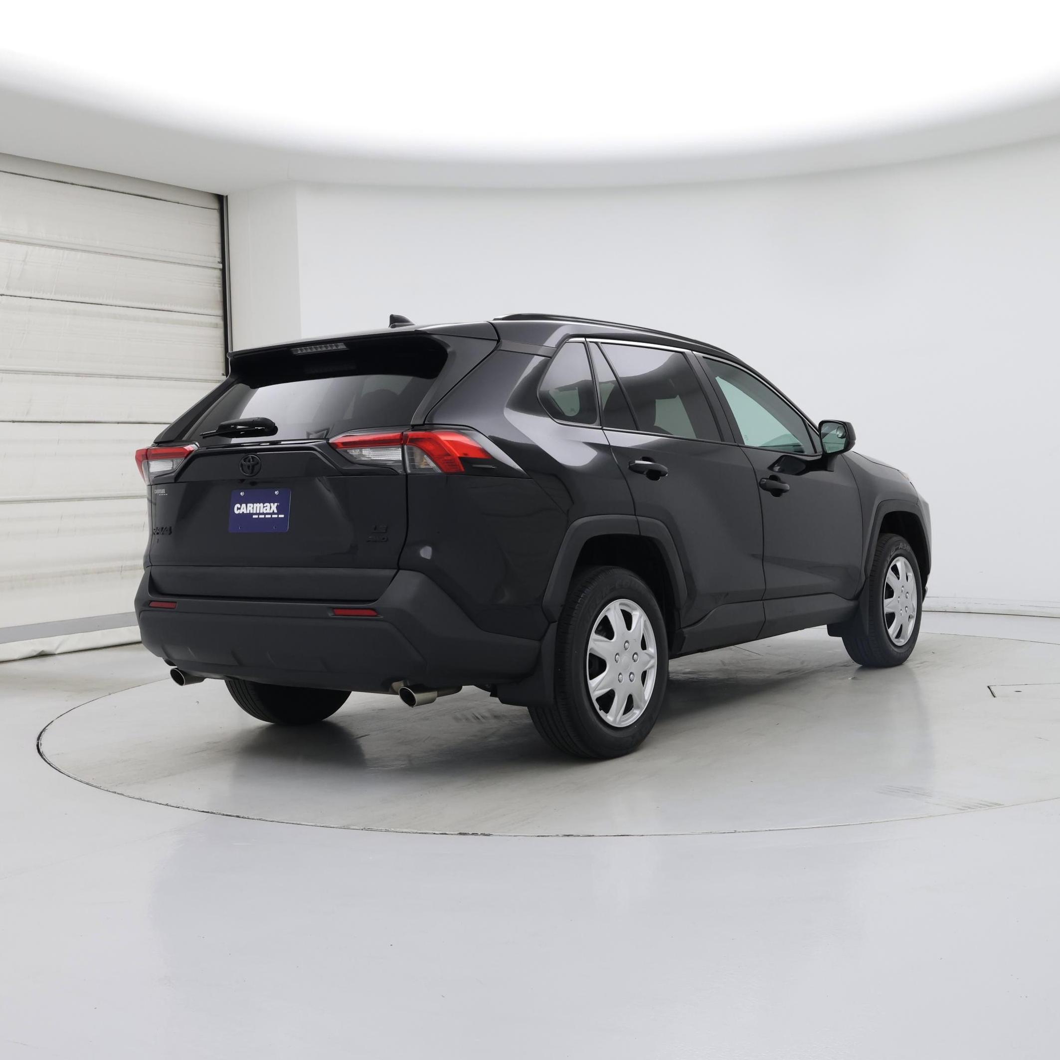 Thumbnail: 2021 Toyota RAV4 - 8