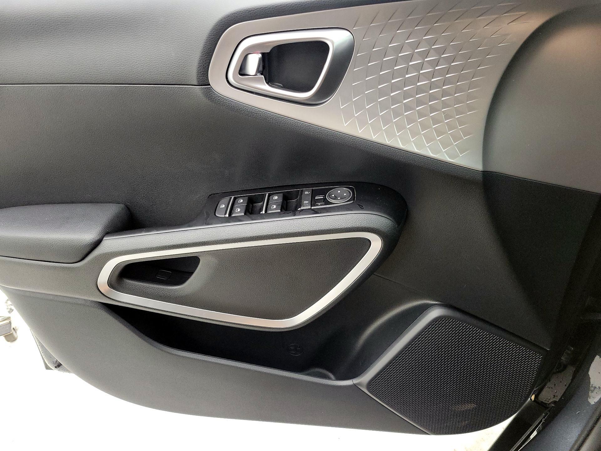 Thumbnail: 2023 Kia Soul - 13