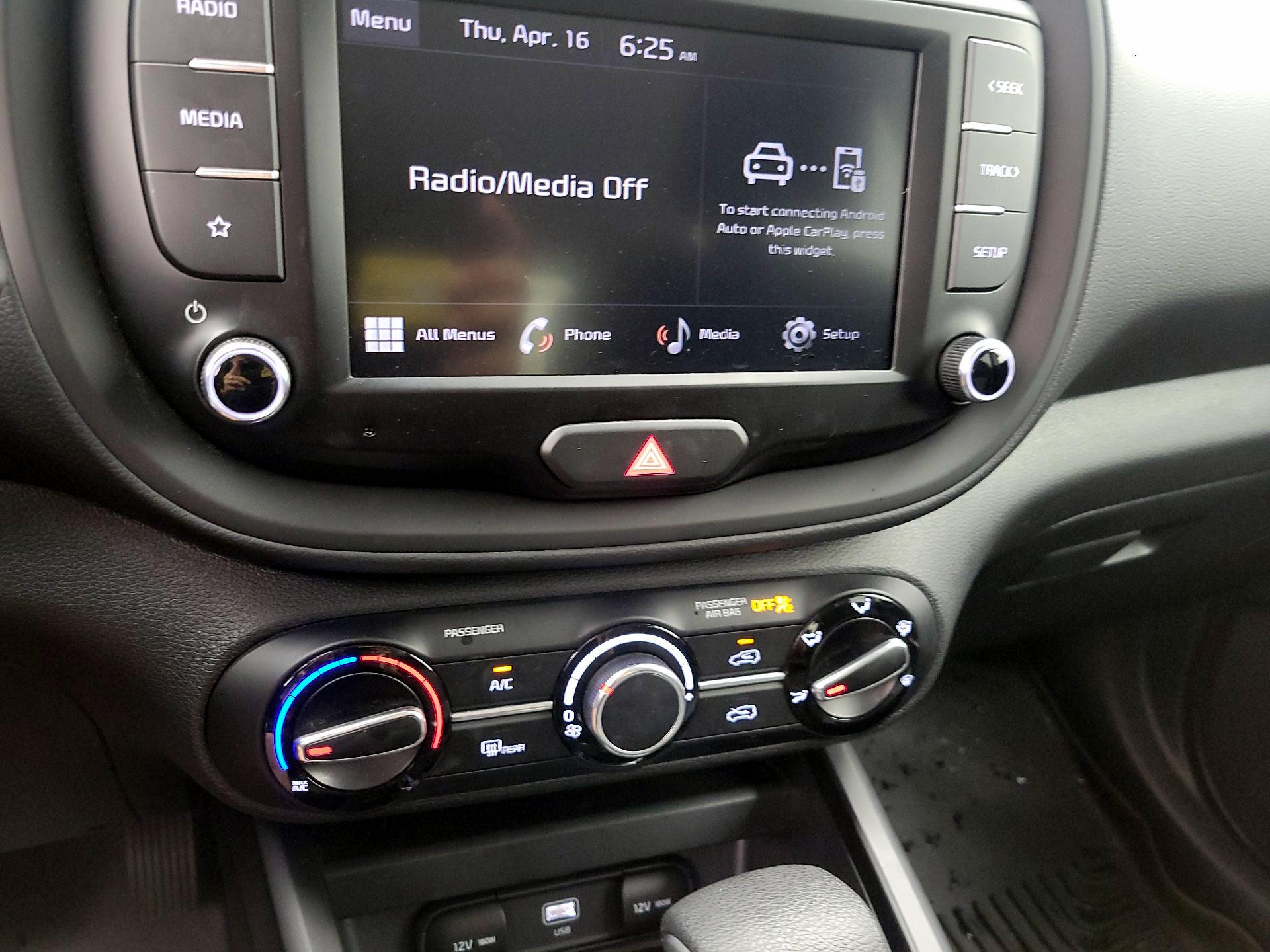 Thumbnail: 2023 Kia Soul - 17