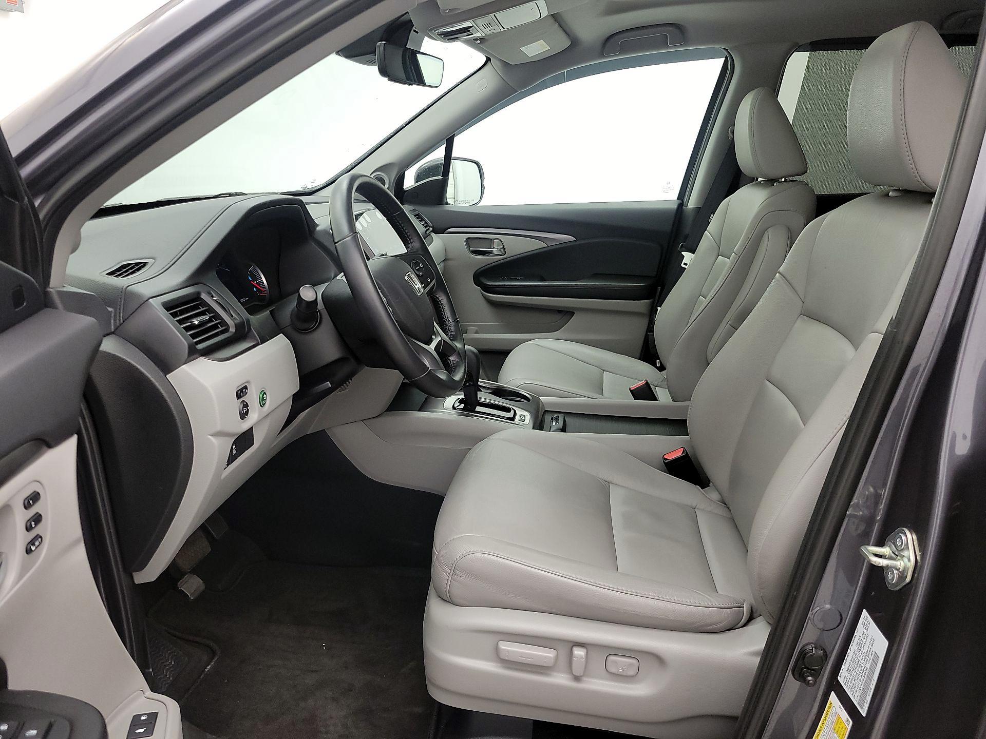 Thumbnail: 2020 Honda Pilot - 11