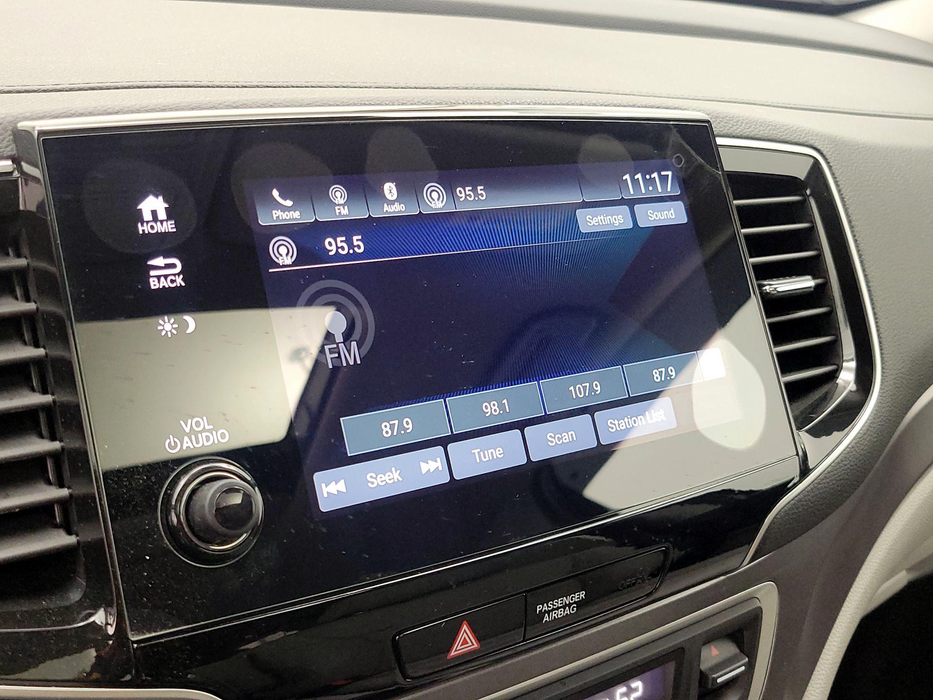 Thumbnail: 2020 Honda Pilot - 15