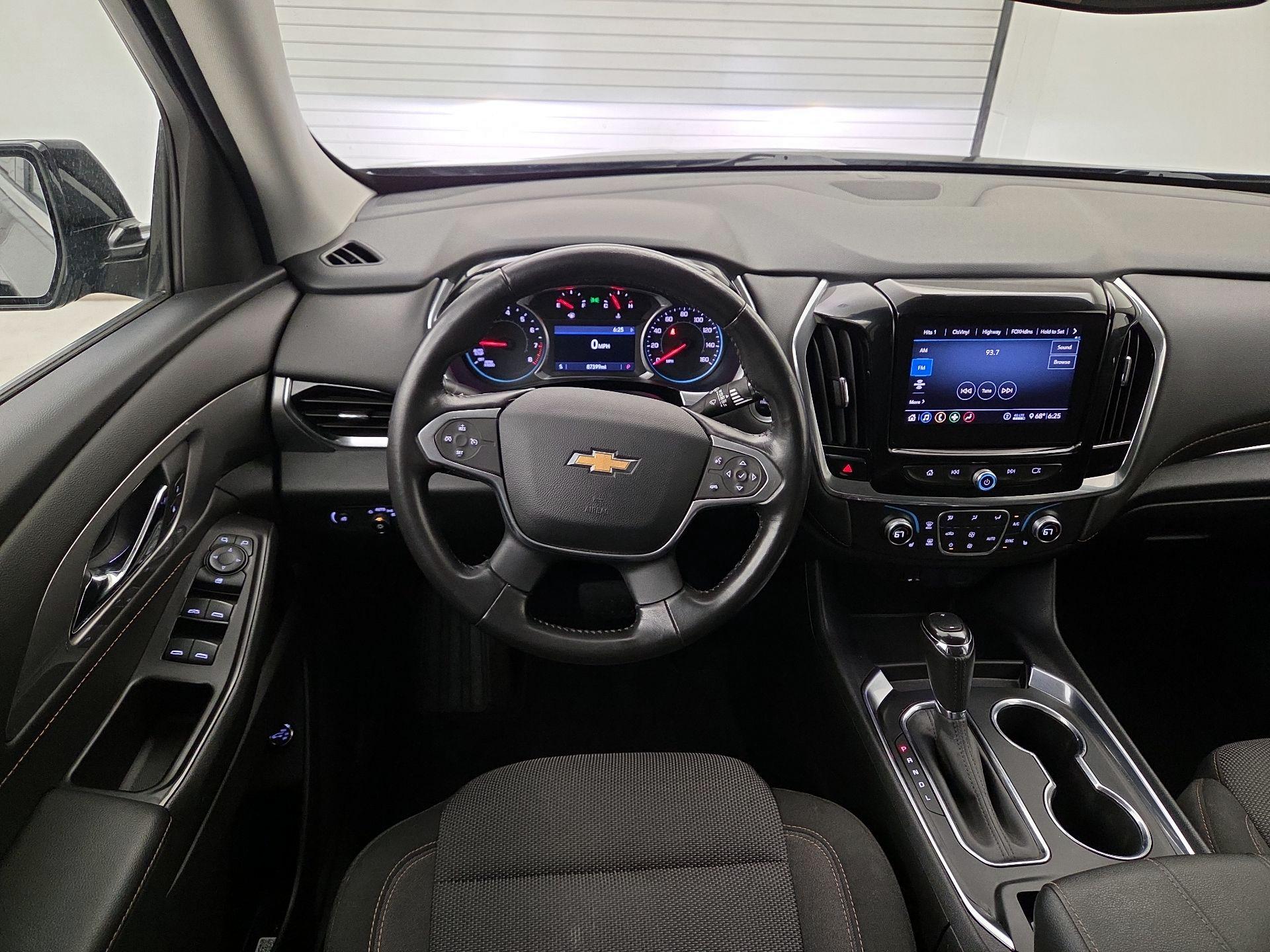 Thumbnail: 2020 Chevrolet Traverse - 10