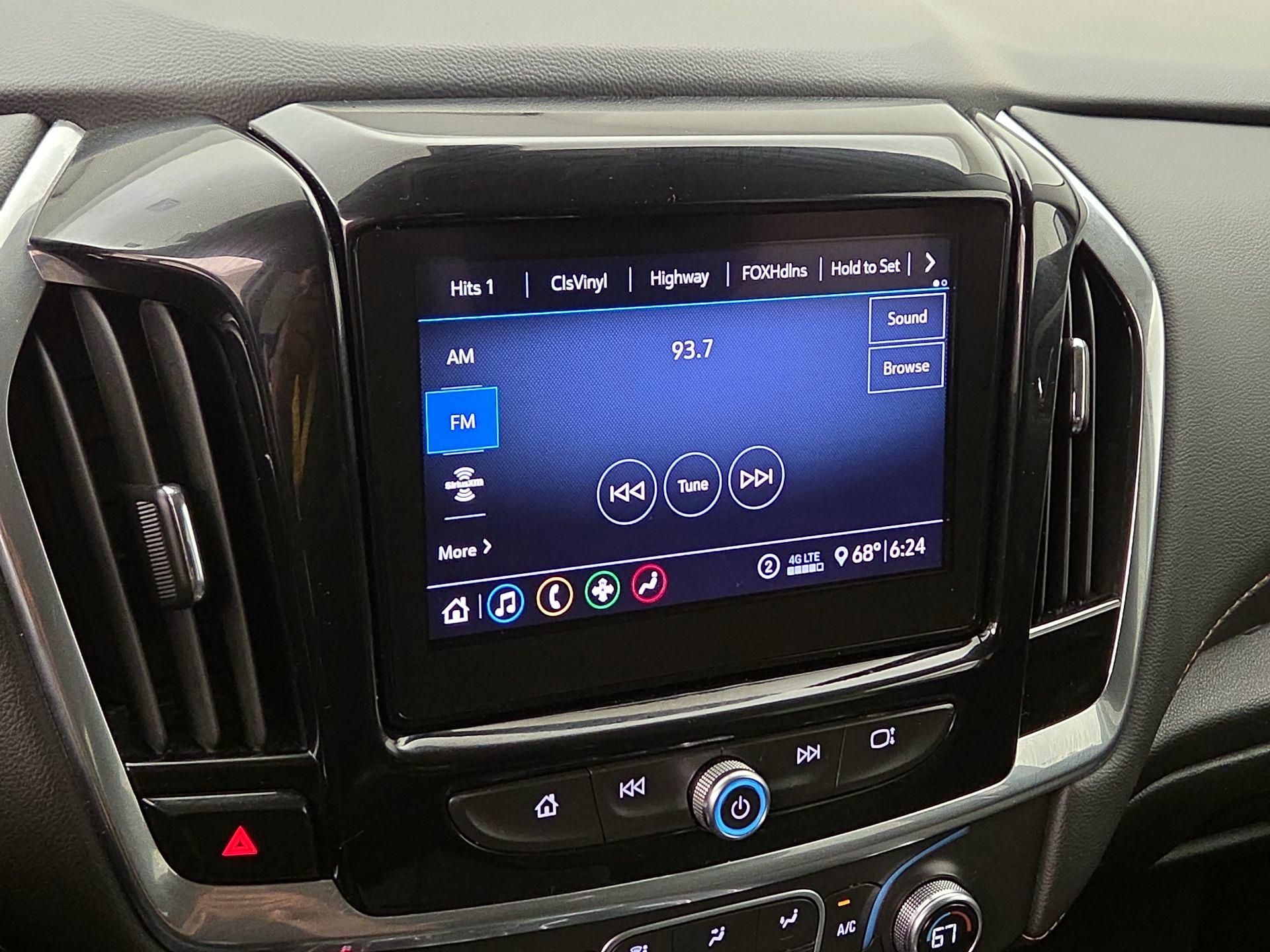 Thumbnail: 2020 Chevrolet Traverse - 15
