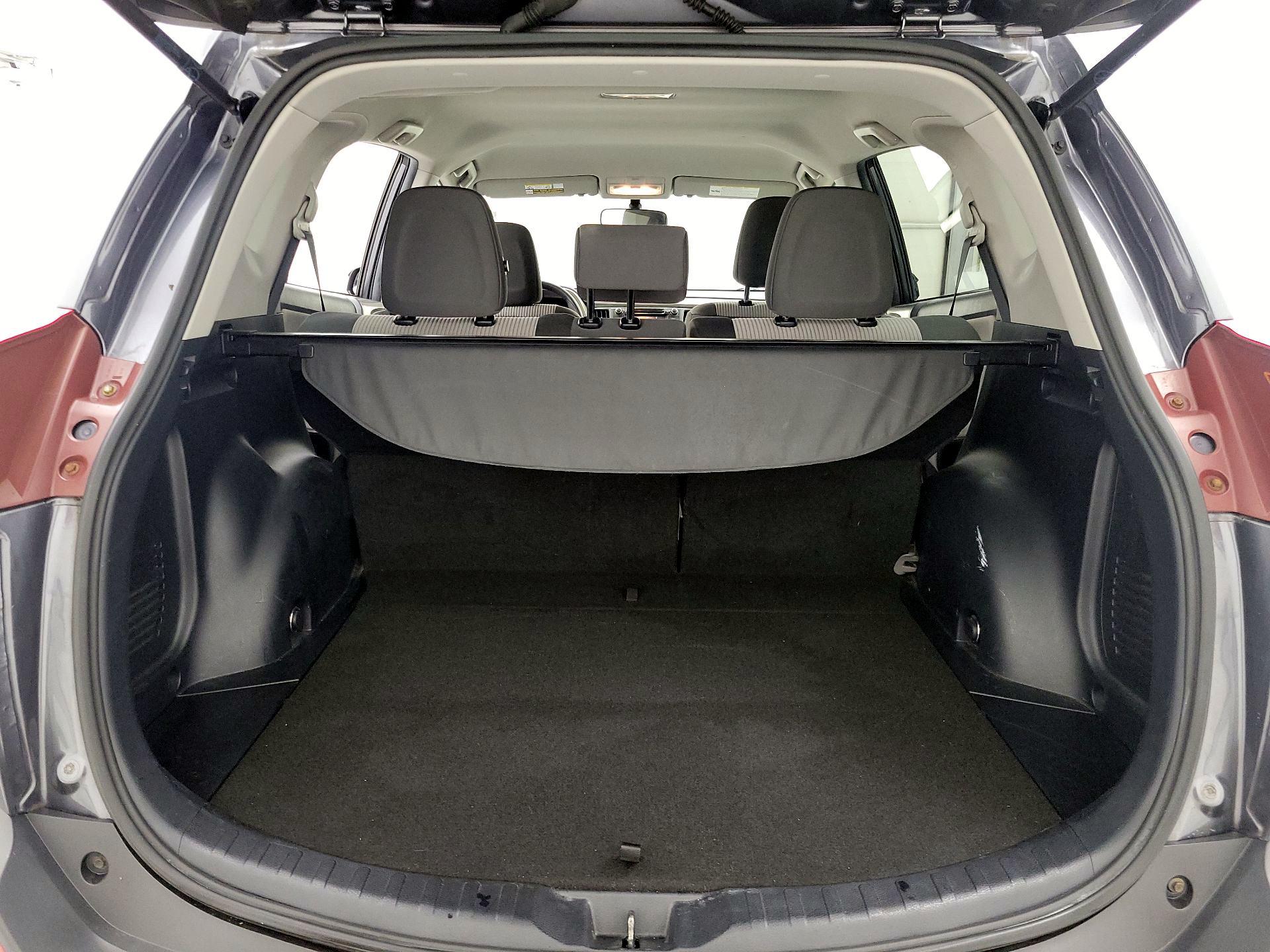Thumbnail: 2015 Toyota RAV4 - 20