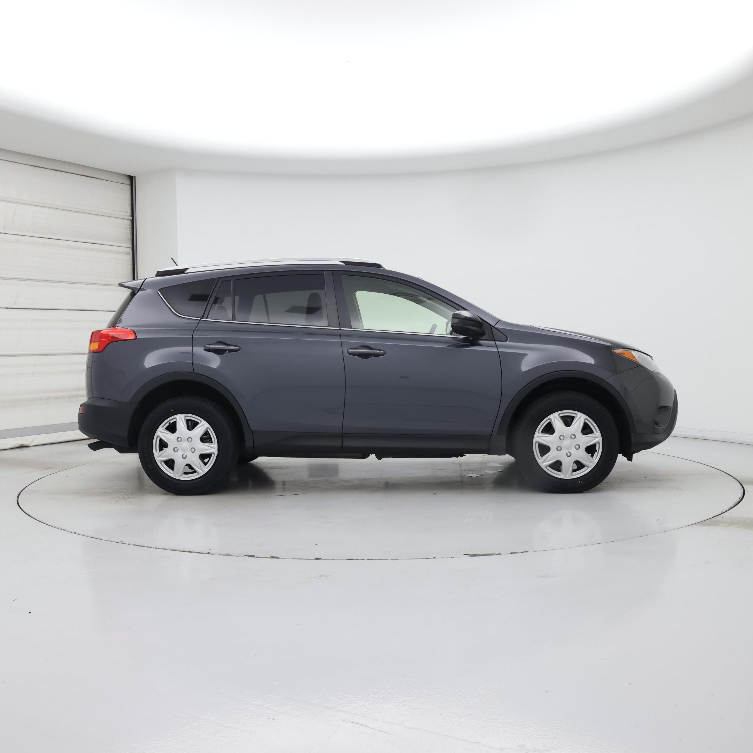 Thumbnail: 2015 Toyota RAV4 - 7