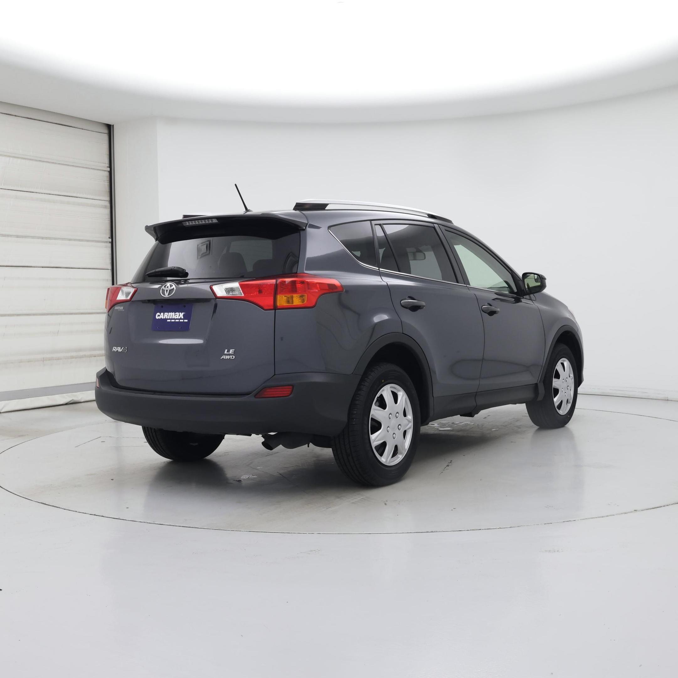 Thumbnail: 2015 Toyota RAV4 - 8
