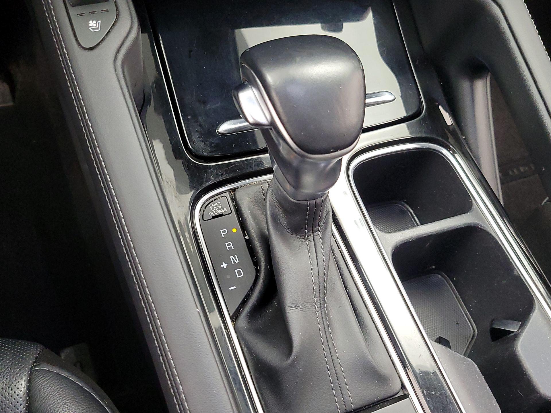 Thumbnail: 2020 Kia Telluride - 18