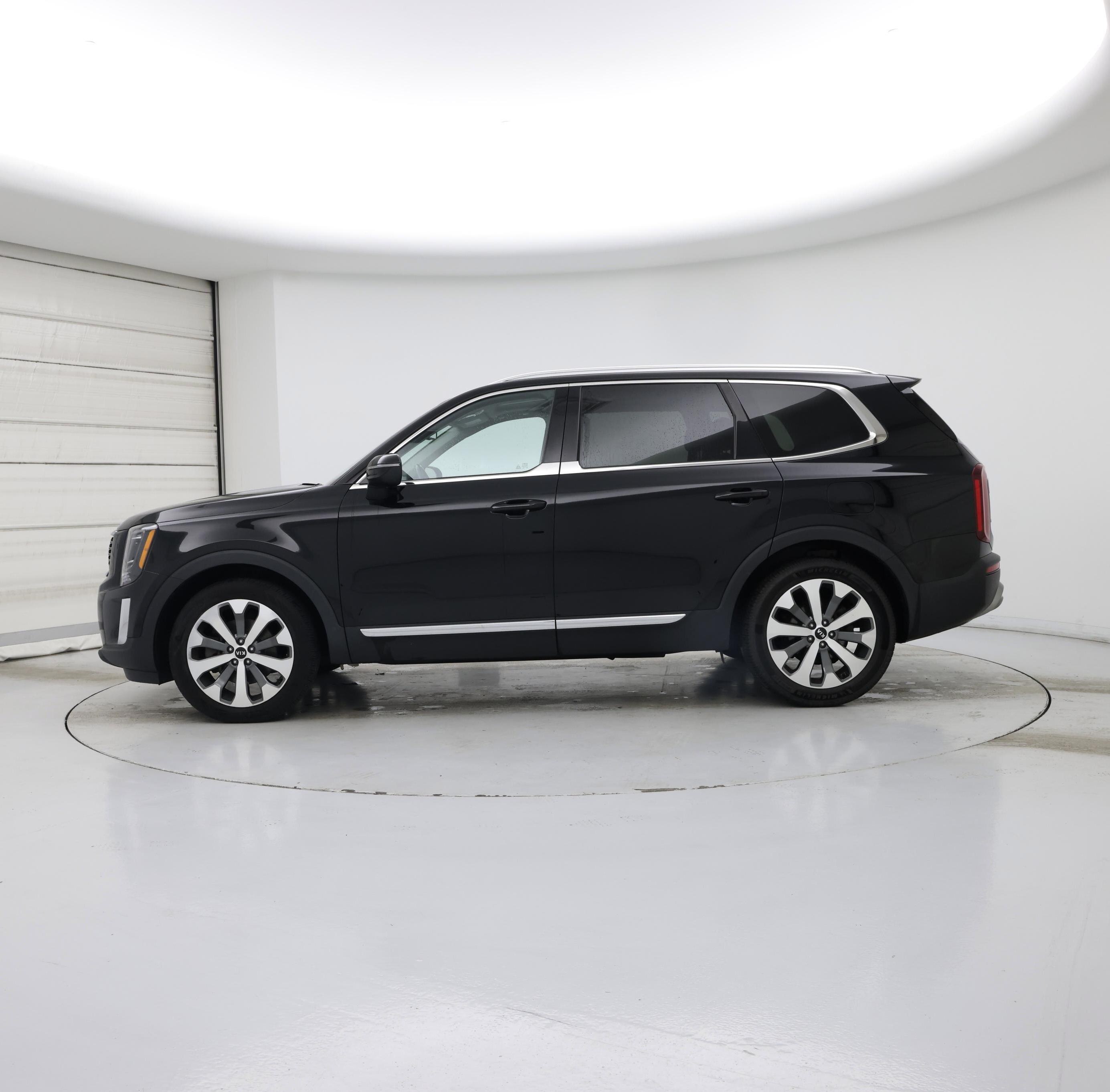 Thumbnail: 2020 Kia Telluride - 3