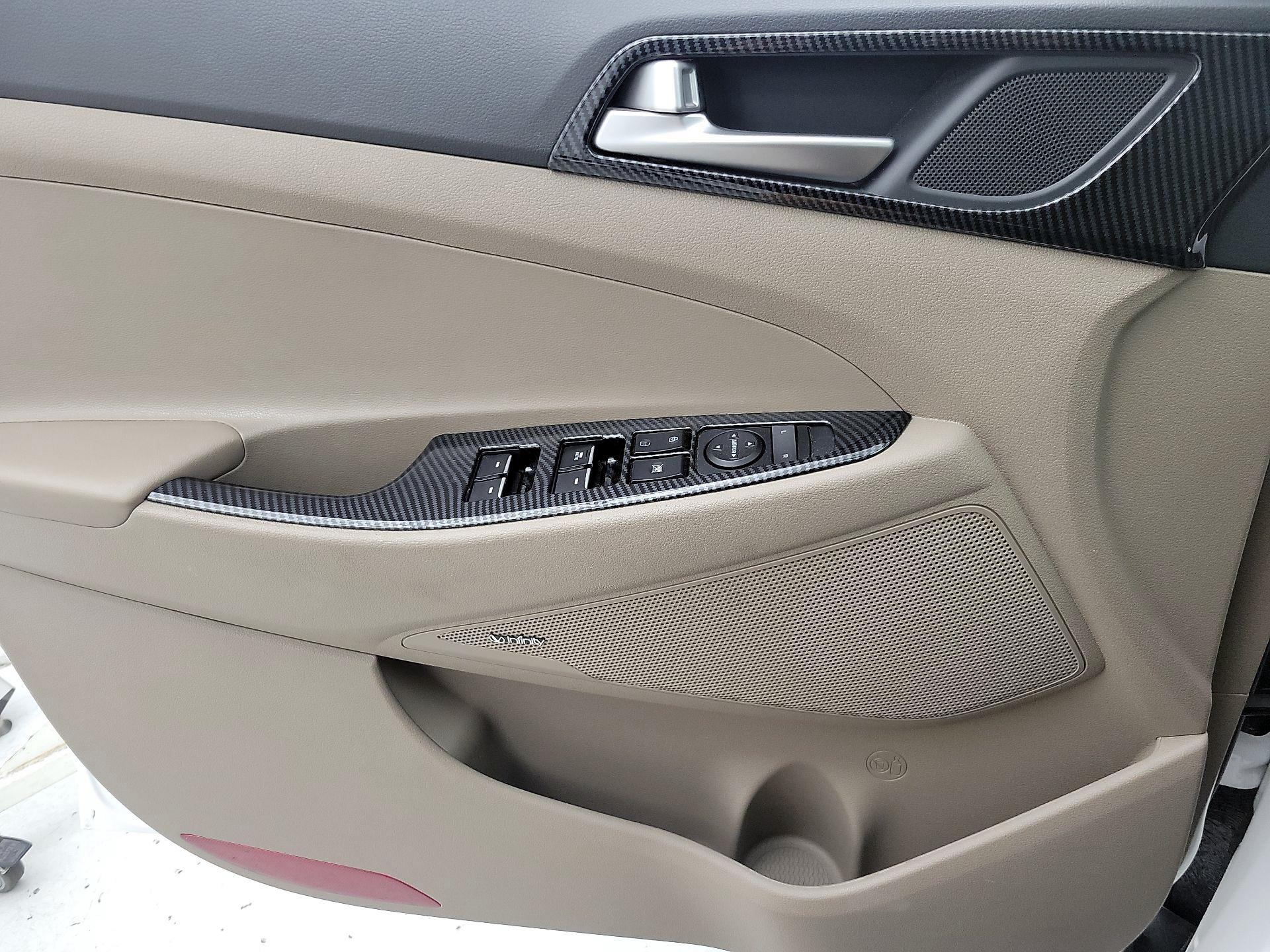 Thumbnail: 2019 Hyundai Tucson - 12