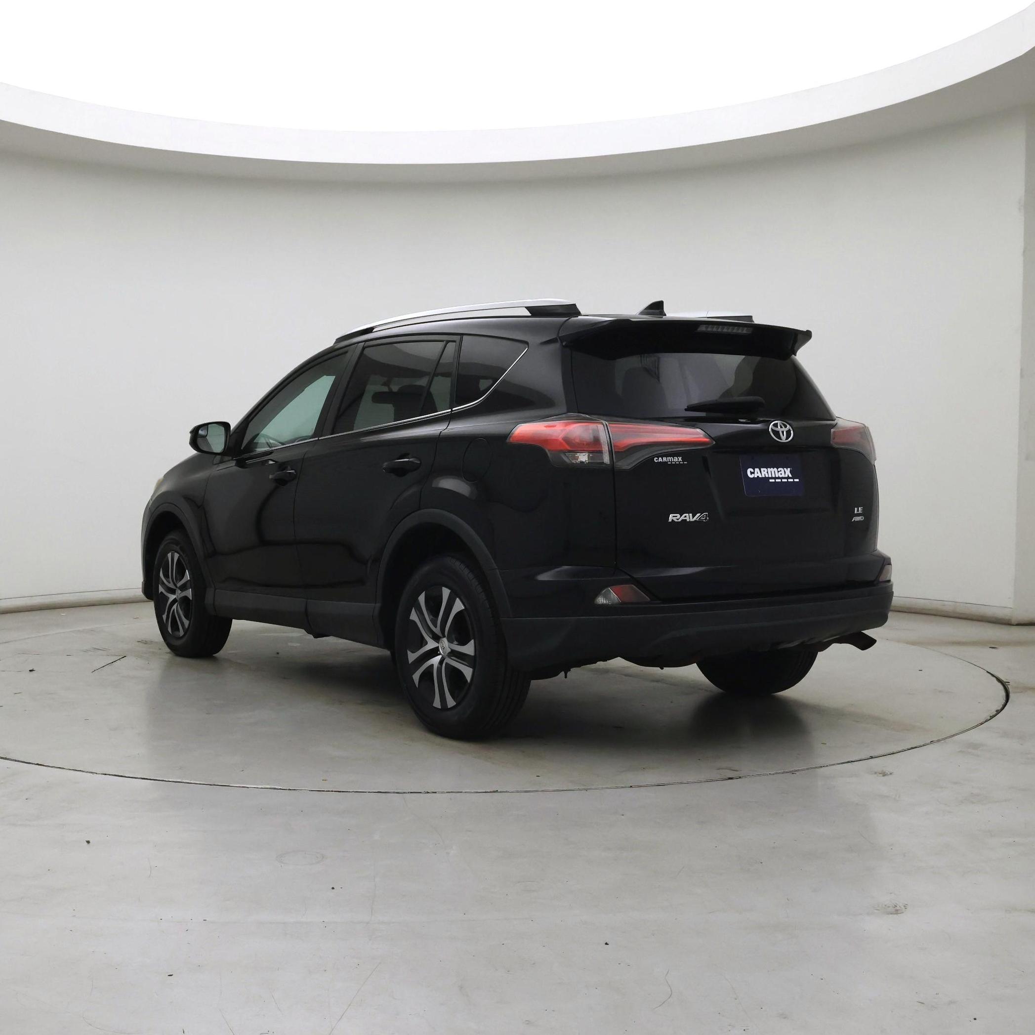 Thumbnail: 2016 Toyota RAV4 - 2