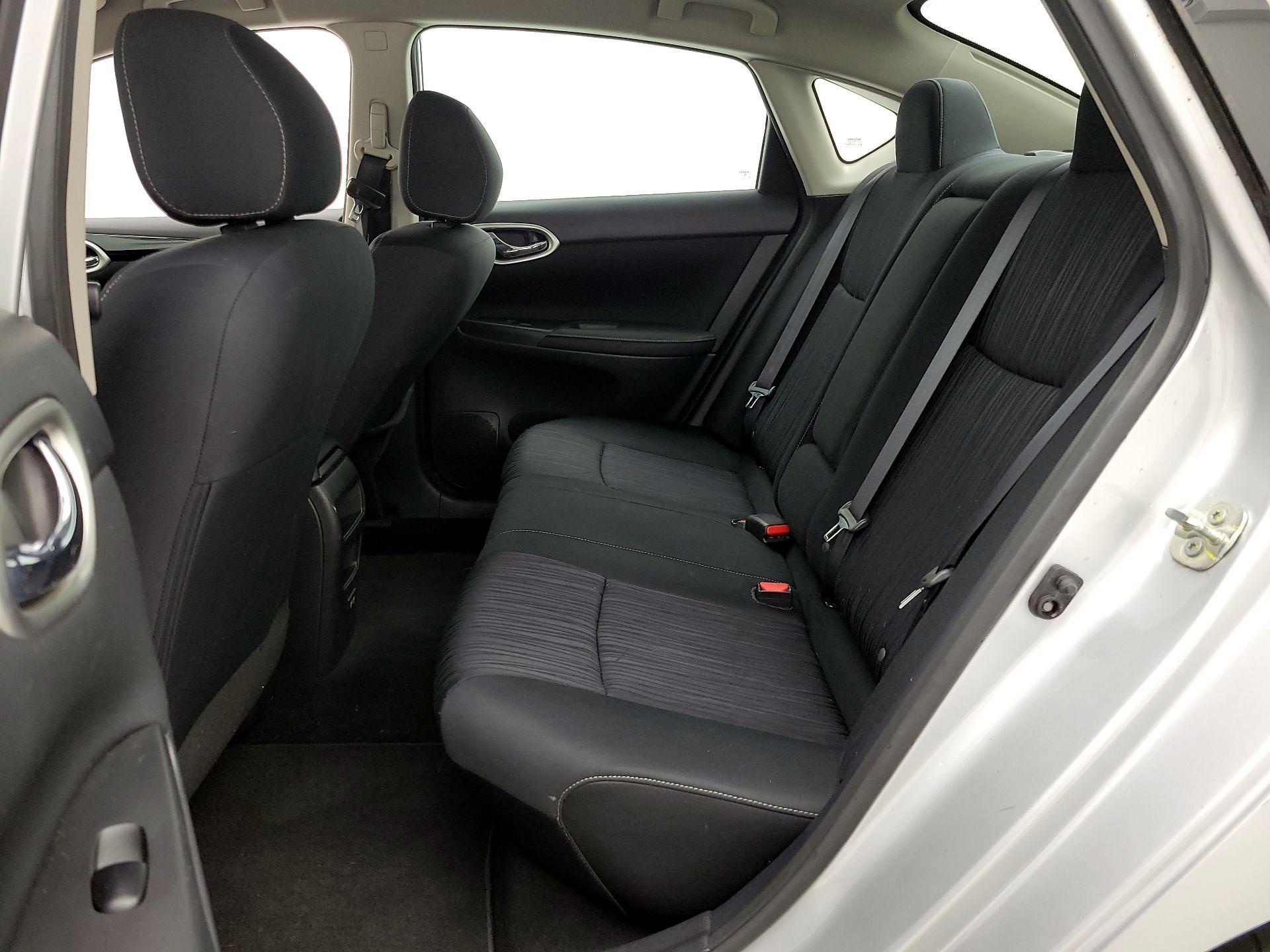 Thumbnail: 2019 Nissan Sentra - 19