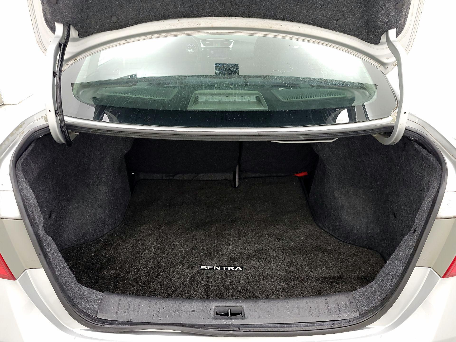 Thumbnail: 2019 Nissan Sentra - 20