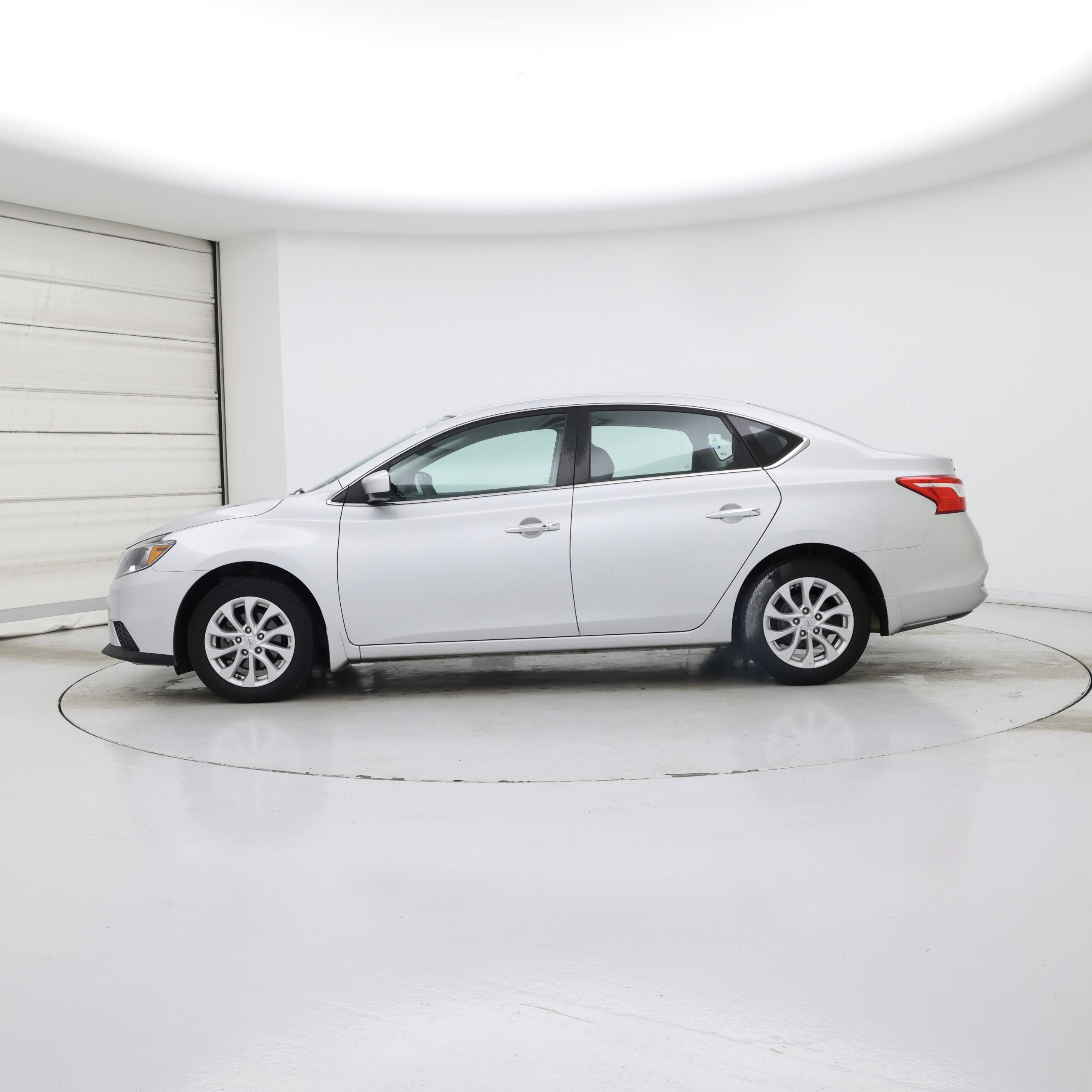 Thumbnail: 2019 Nissan Sentra - 3