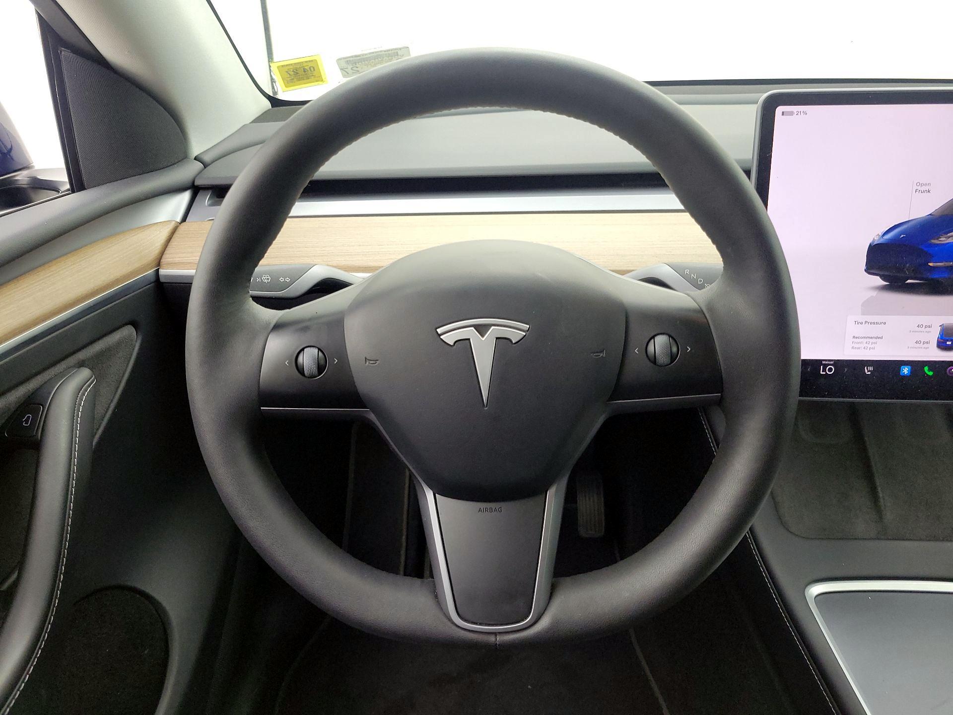 Thumbnail: 2023 Tesla Model Y - 10