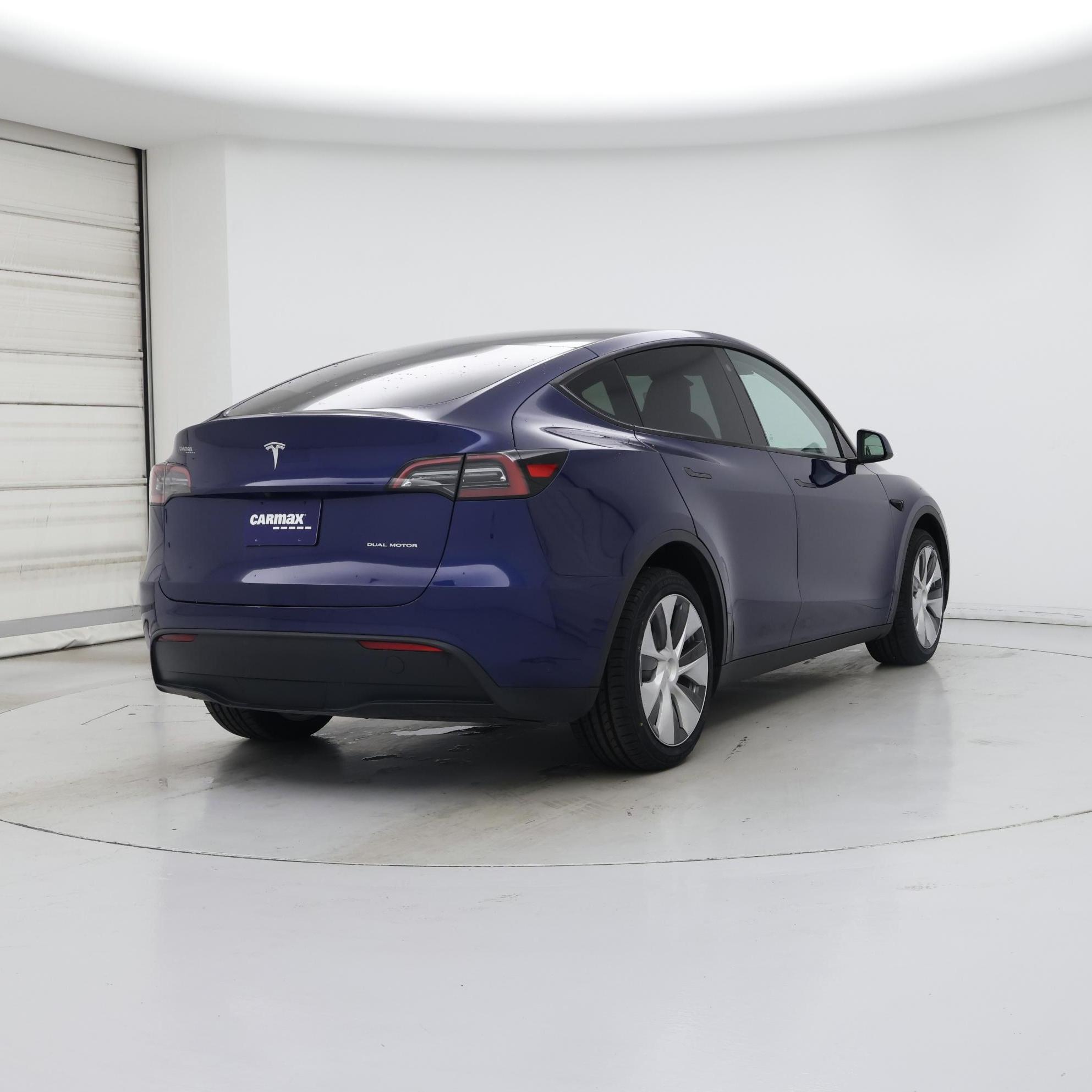 Thumbnail: 2023 Tesla Model Y - 8