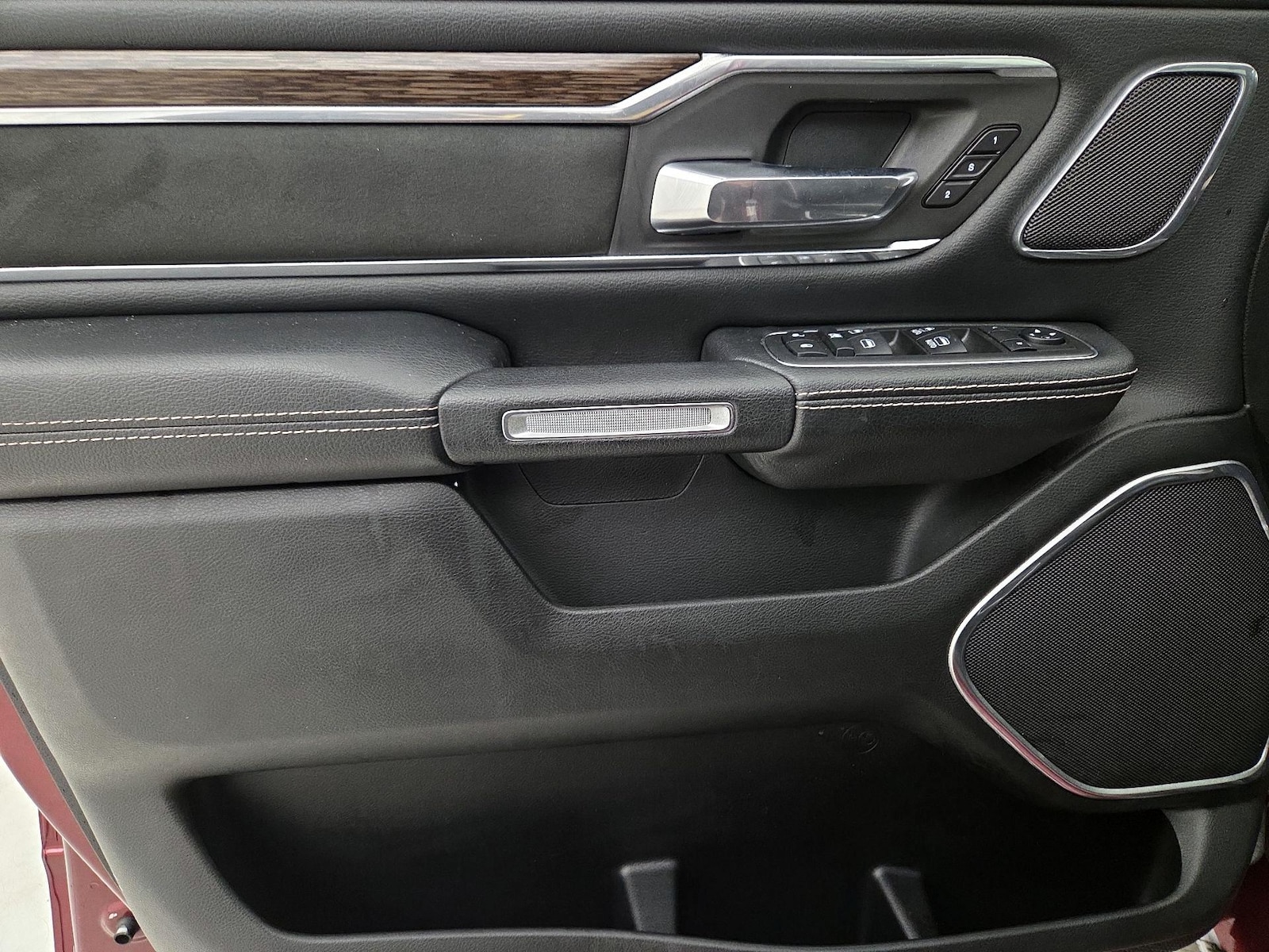2019 RAM Ram 1500 Pickup Laramie - Photo 13