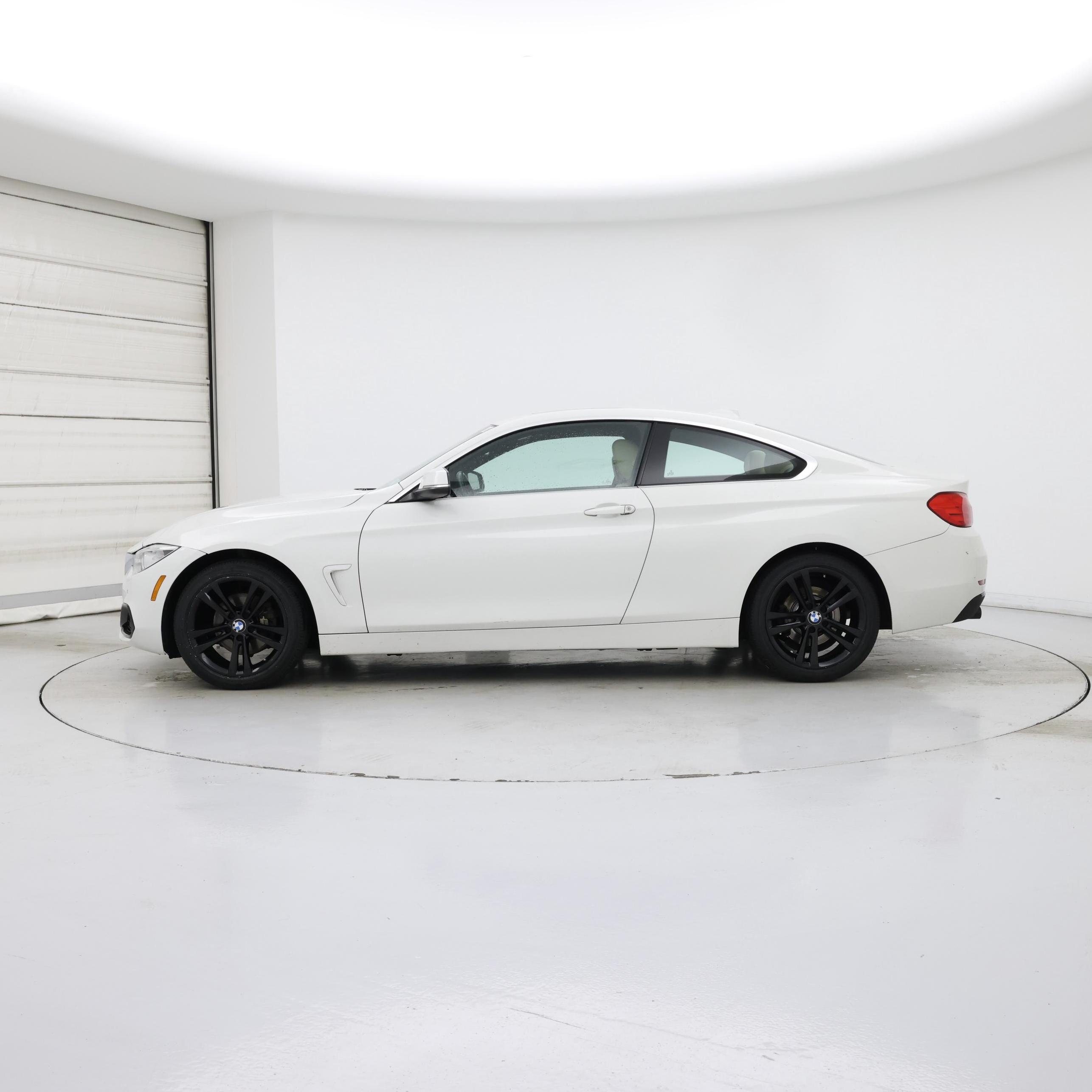 Thumbnail: 2016 BMW 4 Series - 3