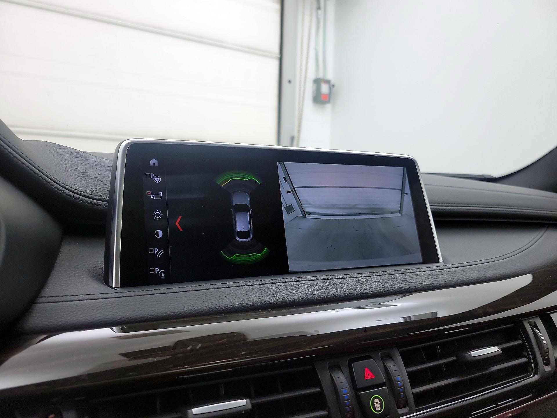 Thumbnail: 2019 BMW X6 - 13