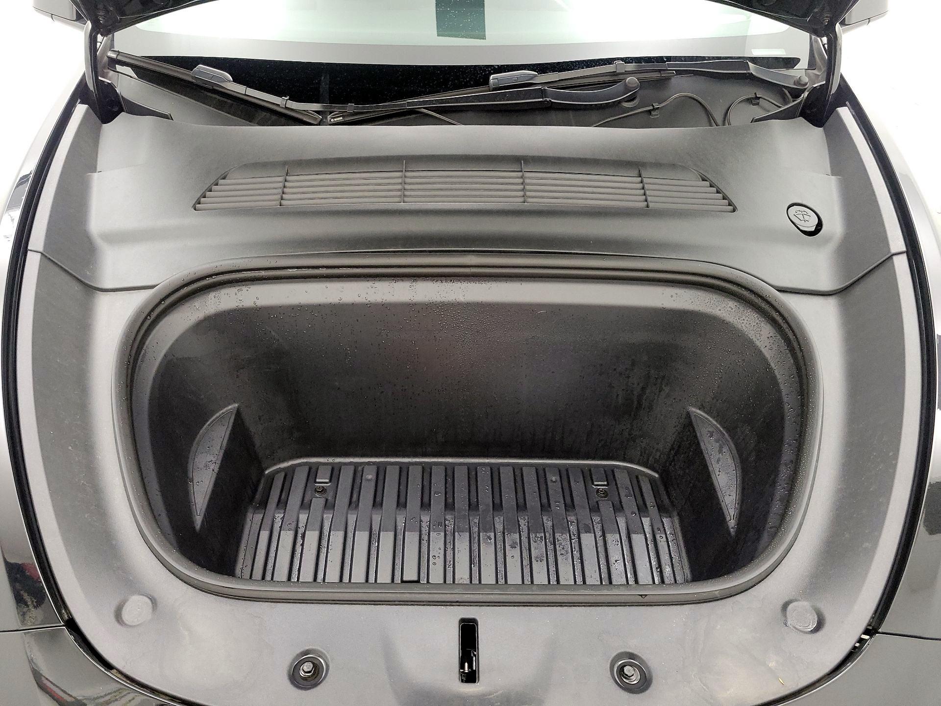 Thumbnail: 2022 Tesla Model Y - 20