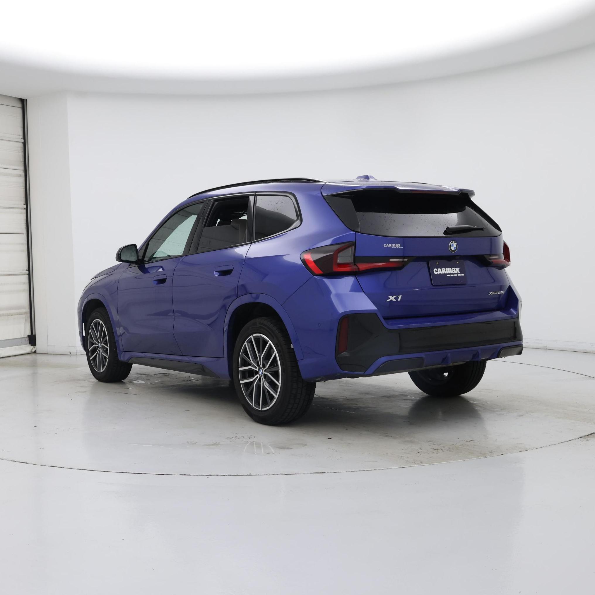 Thumbnail: 2023 BMW X1 - 2