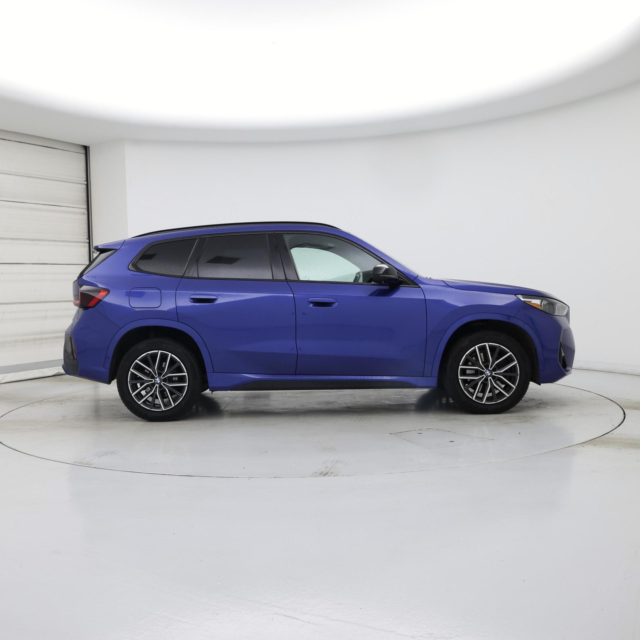 Thumbnail: 2023 BMW X1 - 7