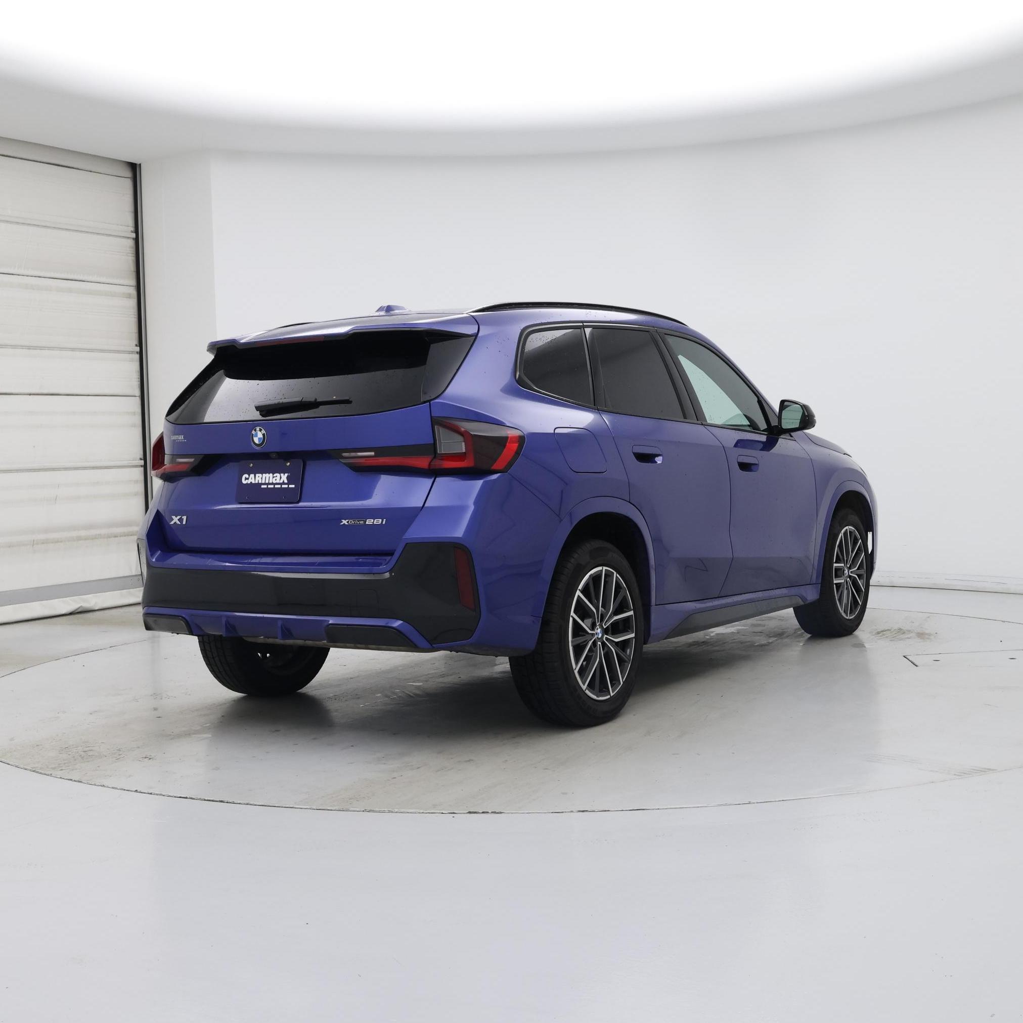 Thumbnail: 2023 BMW X1 - 8