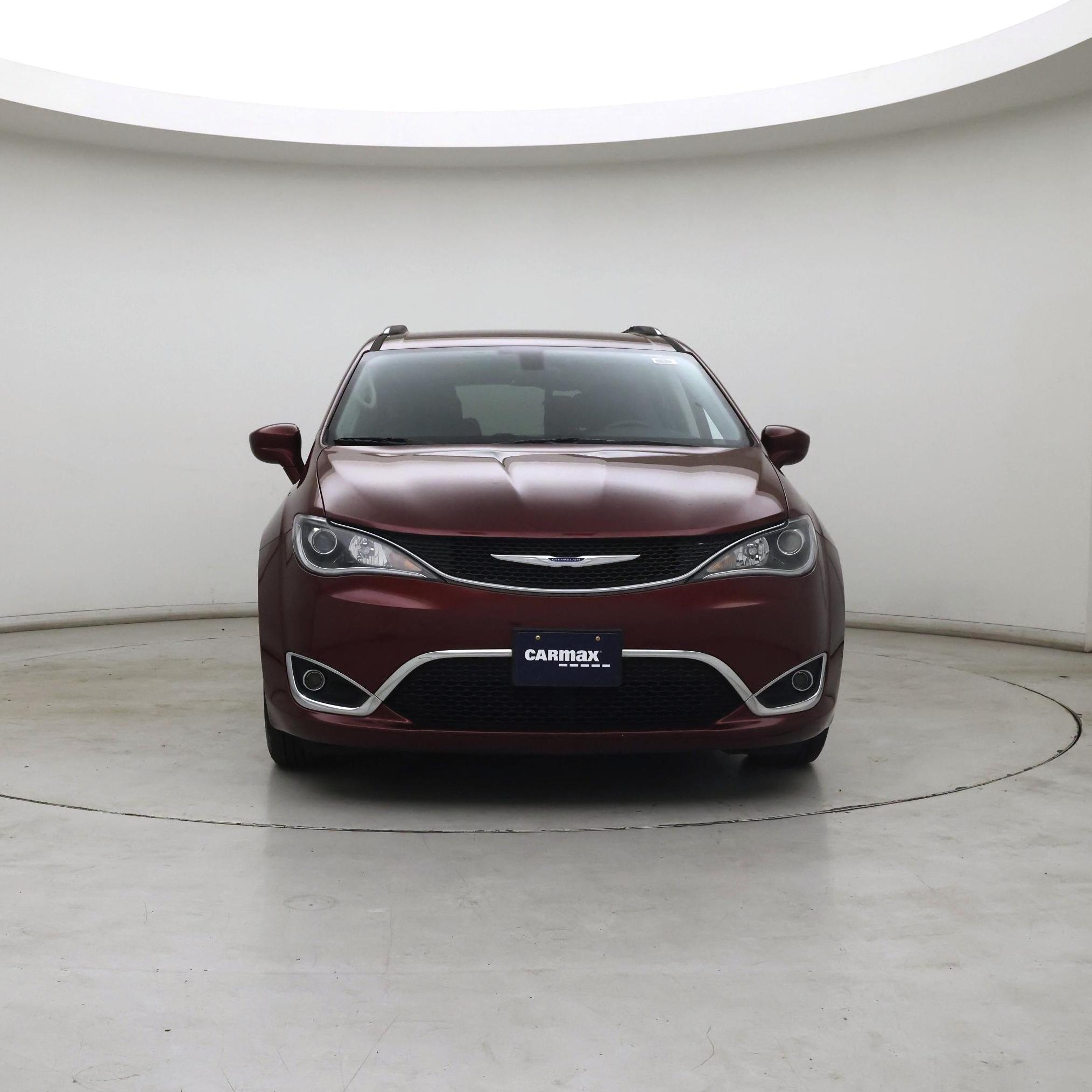 Thumbnail: 2019 Chrysler Pacifica - 5