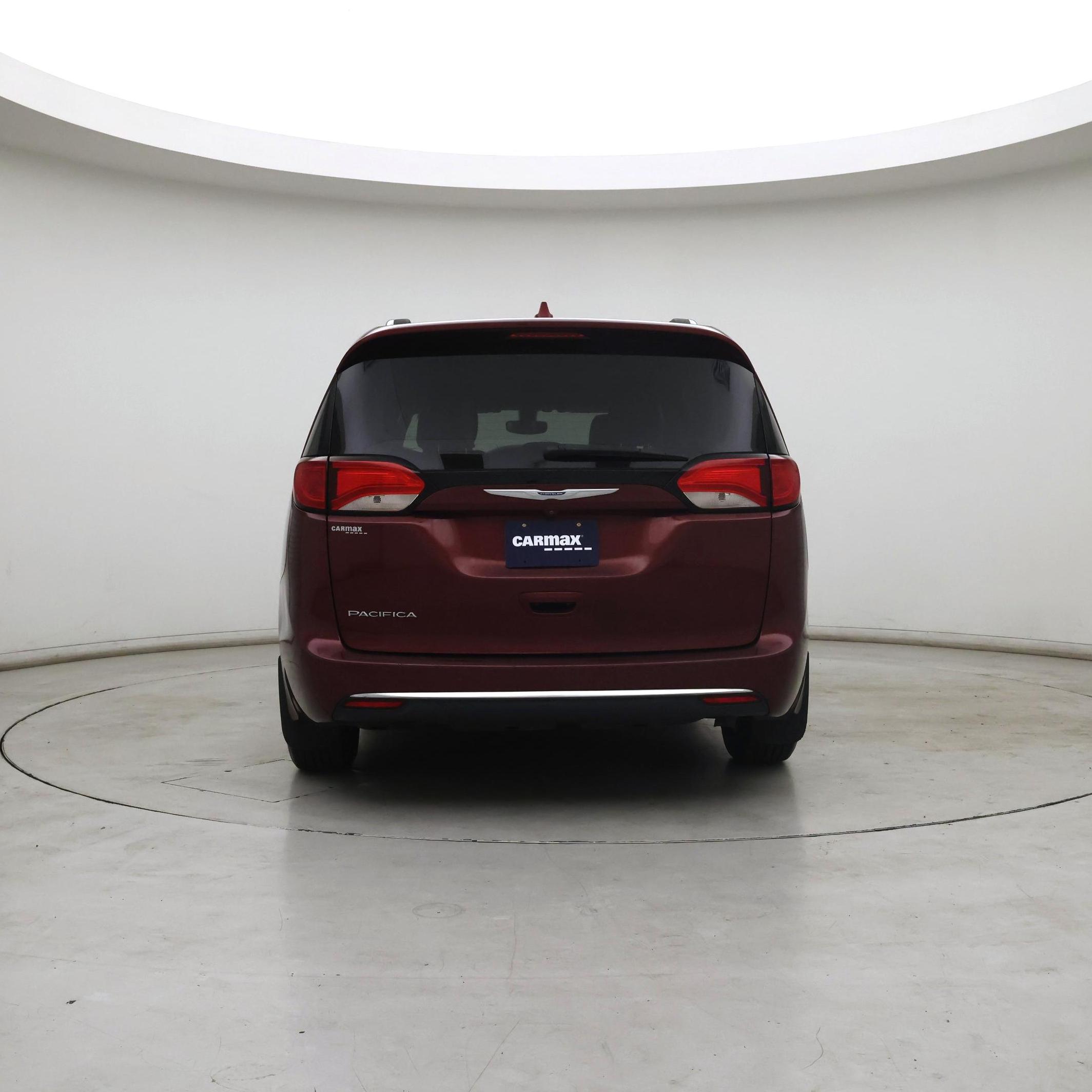 Thumbnail: 2019 Chrysler Pacifica - 6