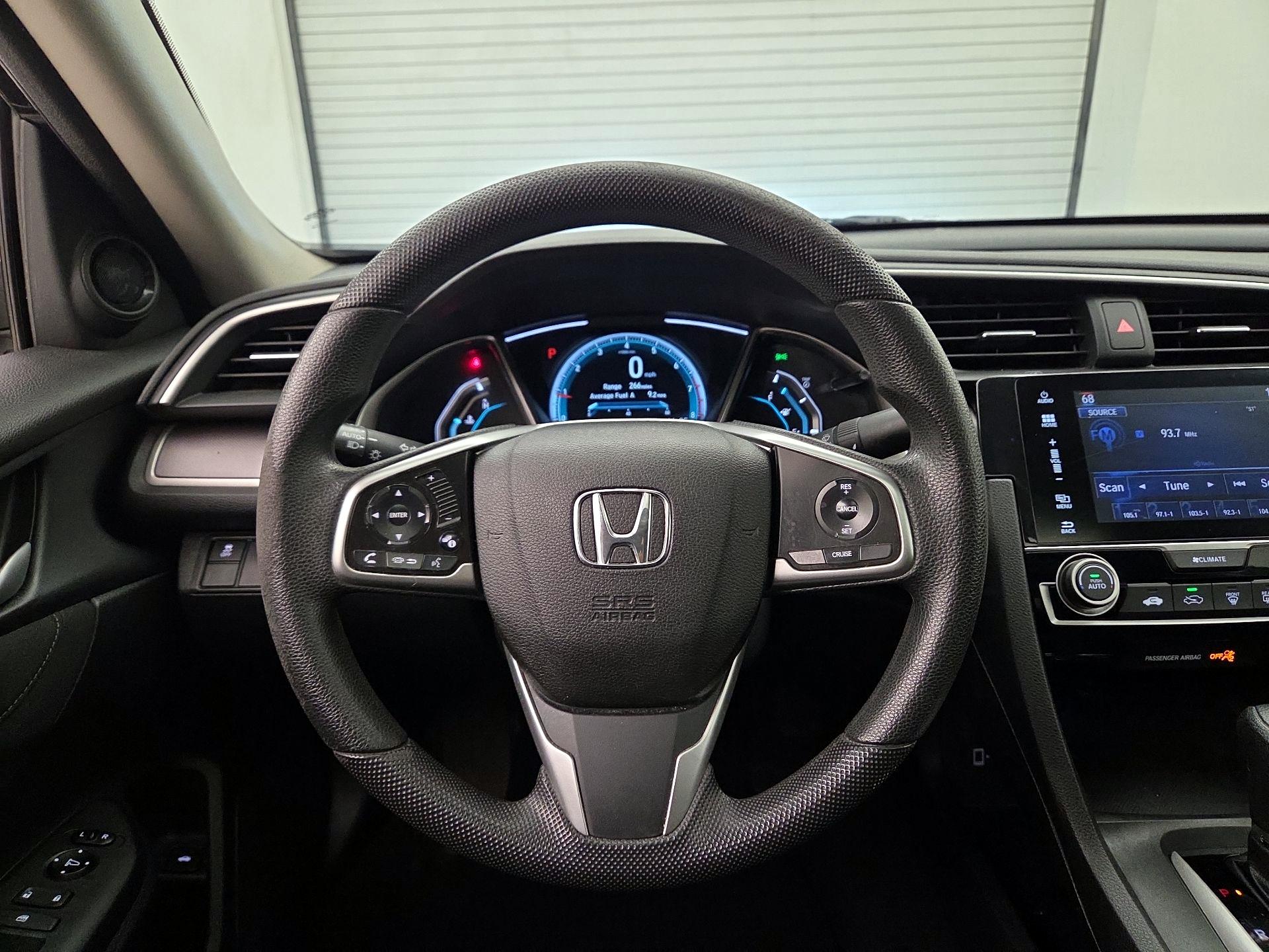 Thumbnail: 2017 Honda Civic - 10