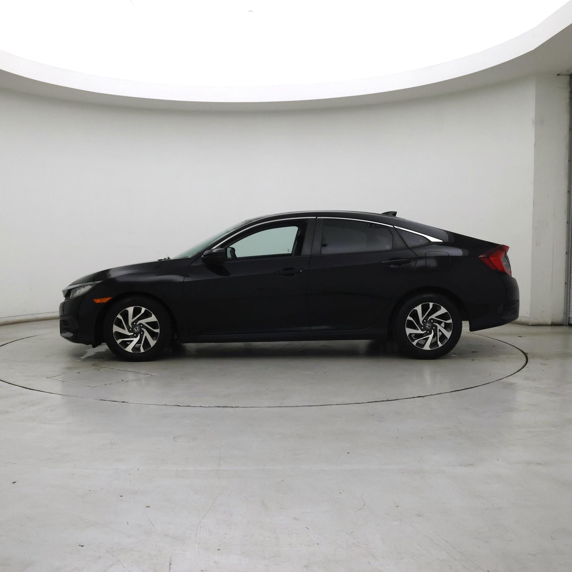 Thumbnail: 2017 Honda Civic - 3