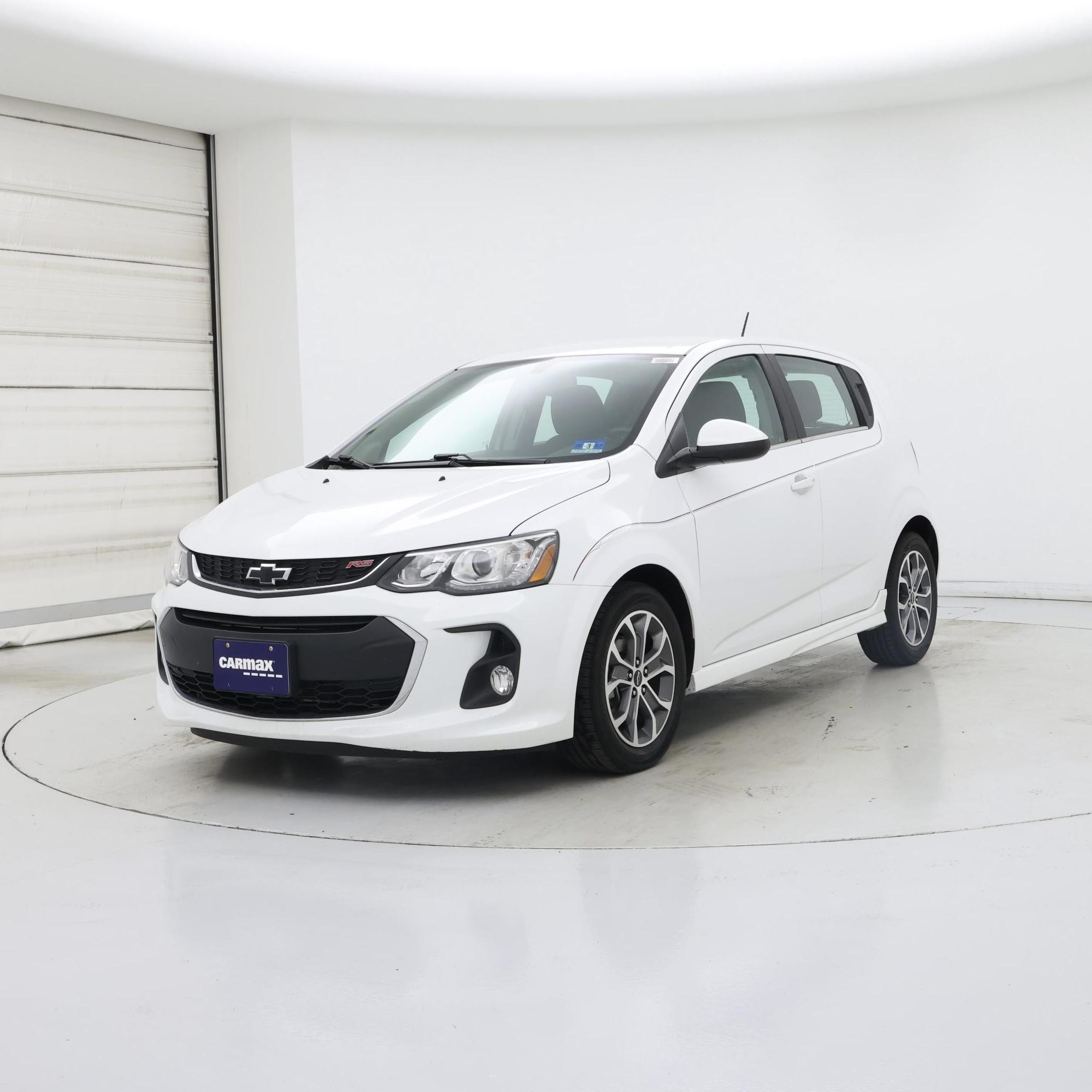 Thumbnail: 2018 Chevrolet Sonic - 4