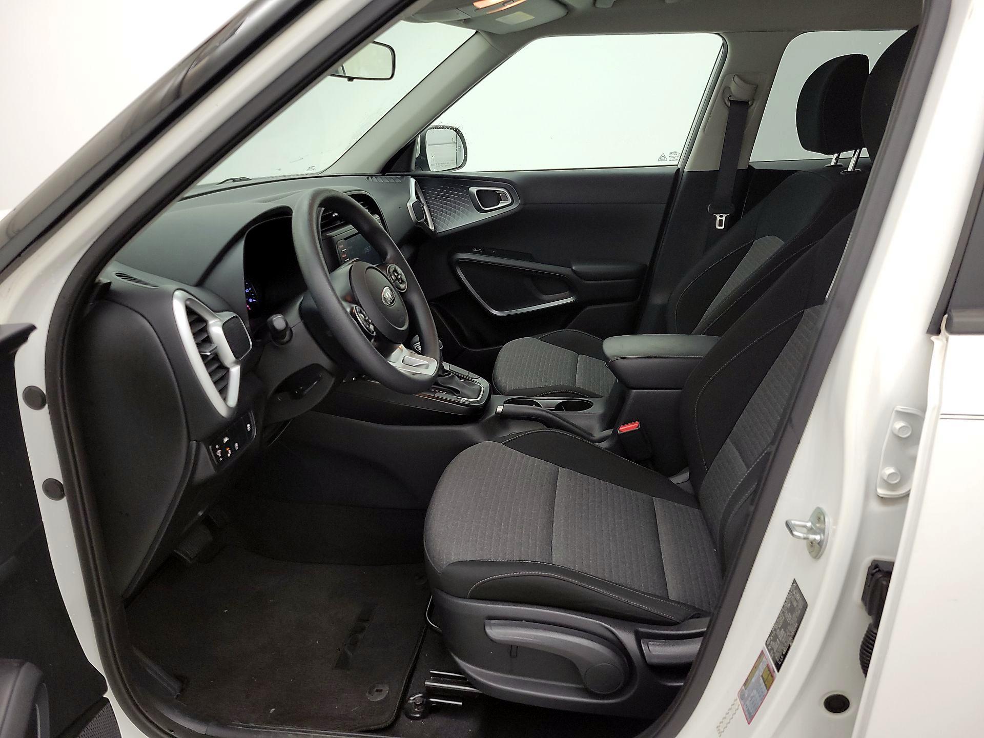 Thumbnail: 2020 Kia Soul - 11