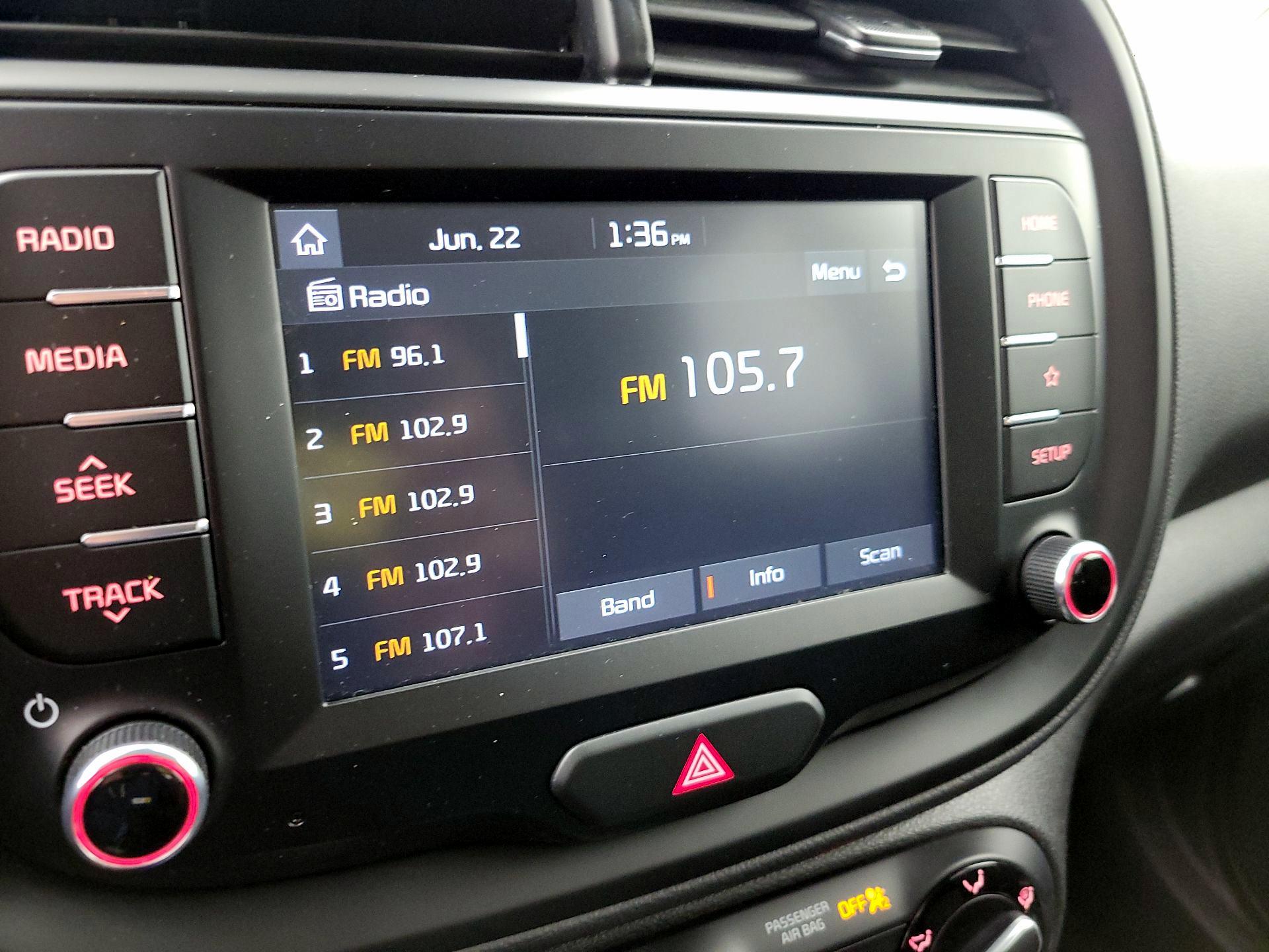Thumbnail: 2020 Kia Soul - 15