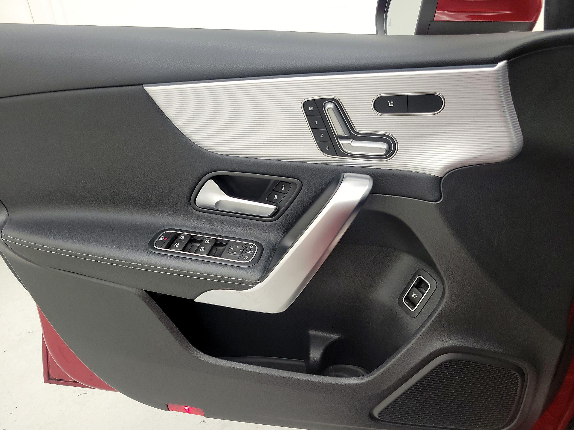 Thumbnail: 2021 Mercedes-Benz A-Class - 12