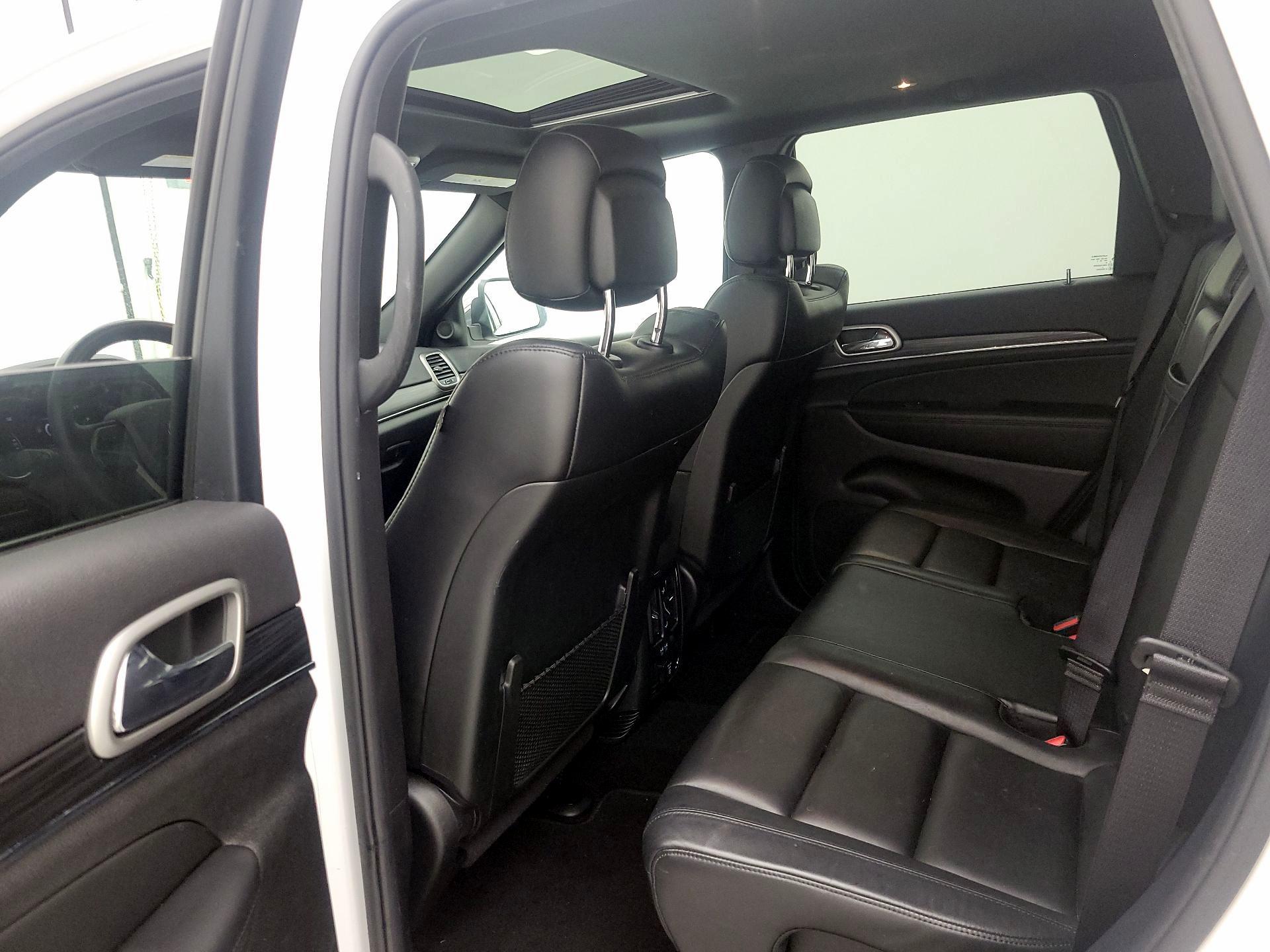 Thumbnail: 2019 Jeep Grand Cherokee - 20