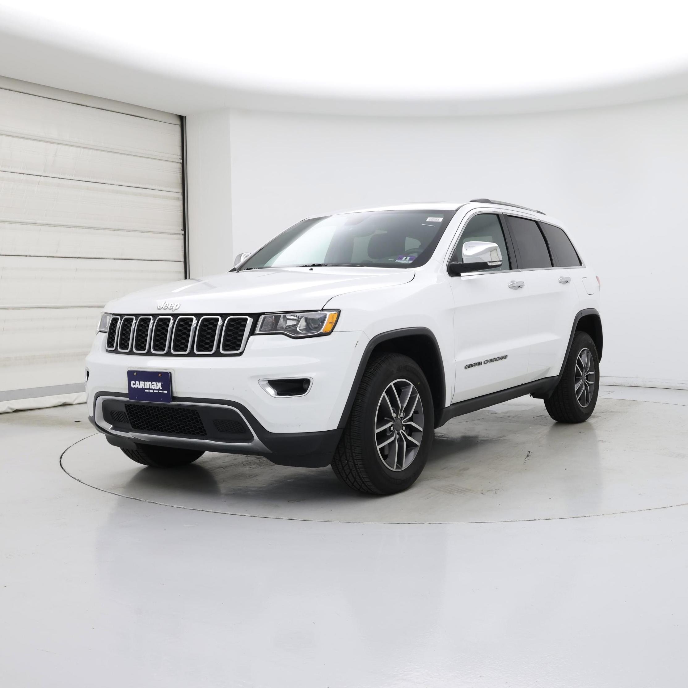Thumbnail: 2019 Jeep Grand Cherokee - 4