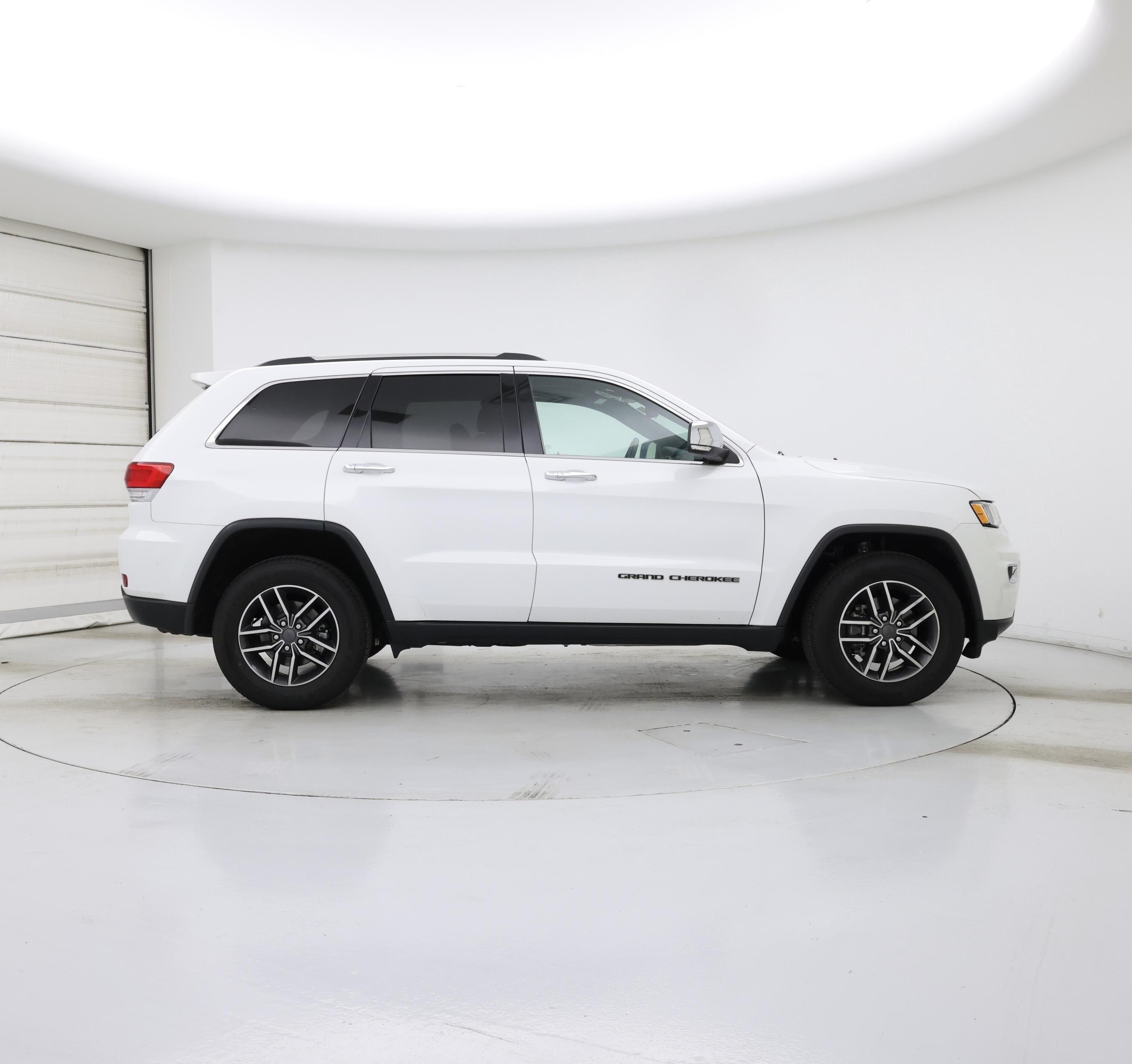Thumbnail: 2019 Jeep Grand Cherokee - 7