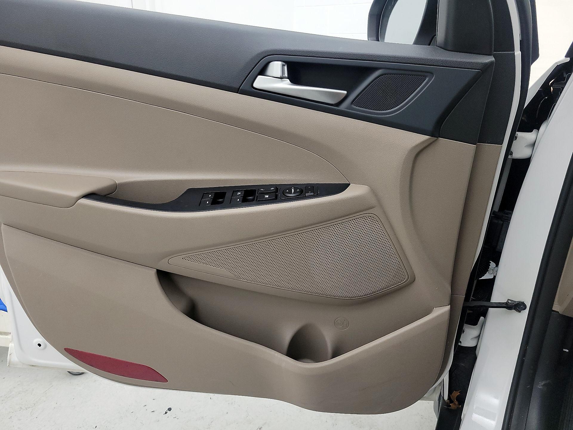 Thumbnail: 2020 Hyundai Tucson - 12