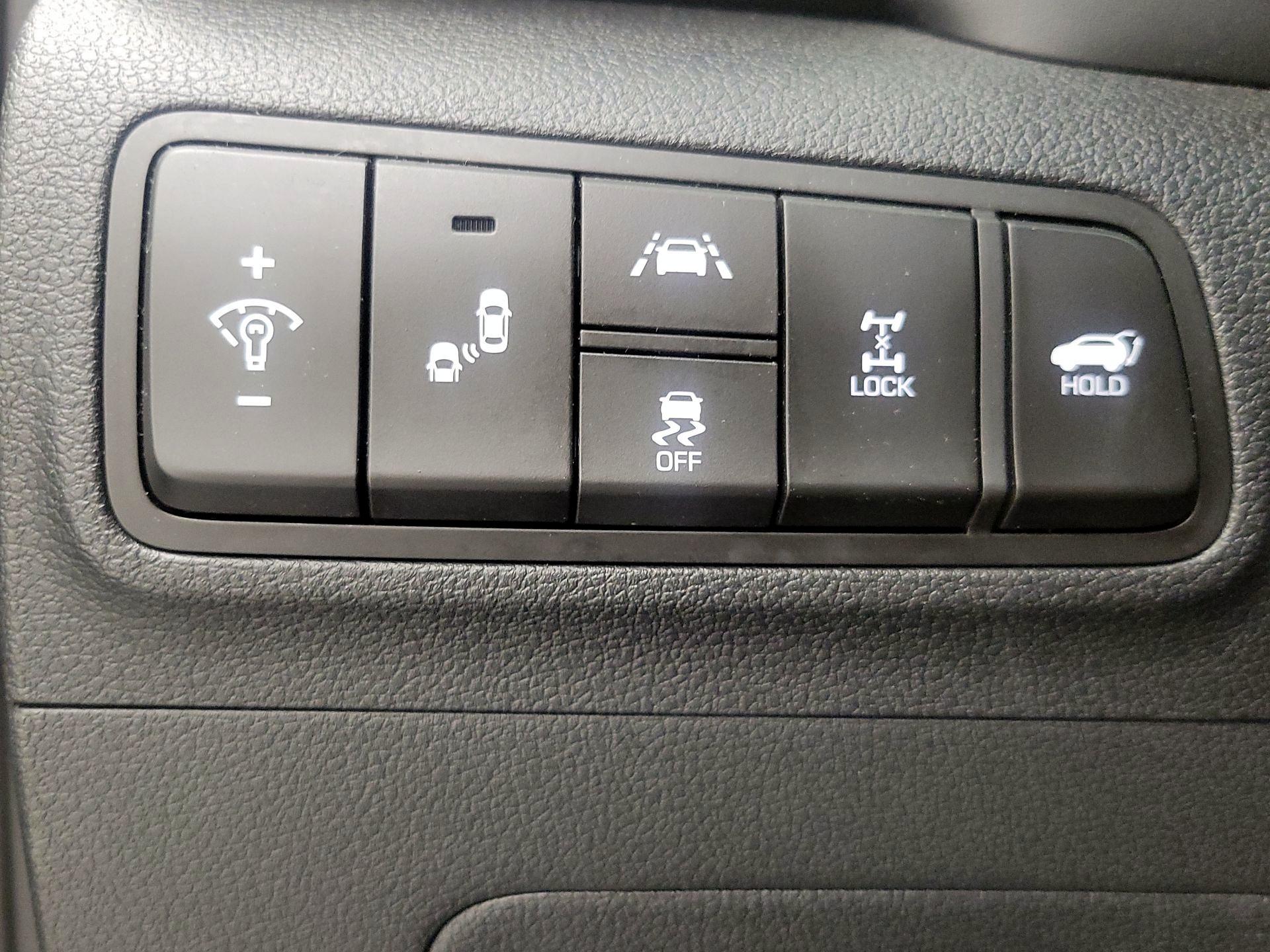 Thumbnail: 2019 Hyundai Tucson - 13