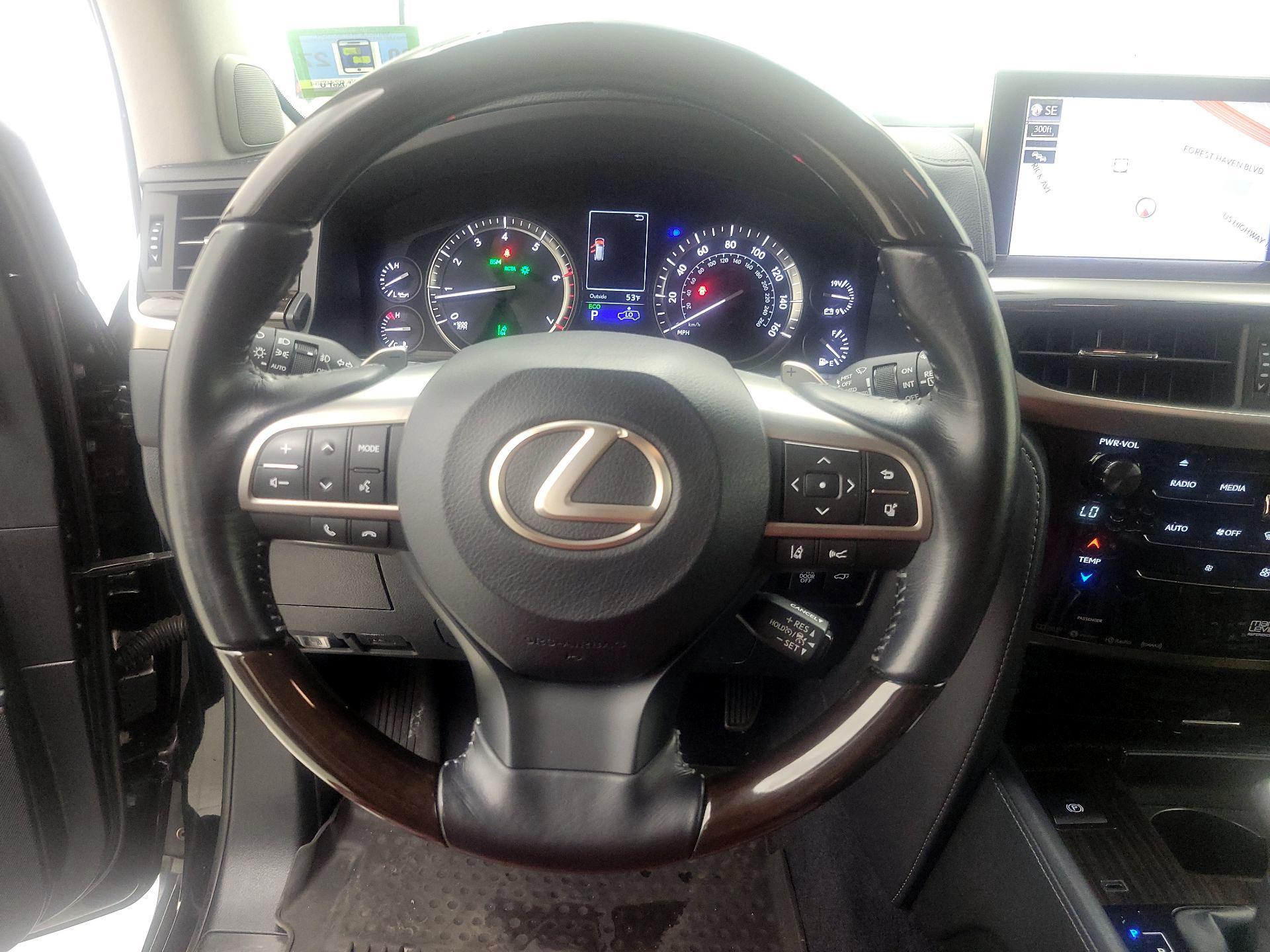 Thumbnail: 2018 Lexus LX - 10