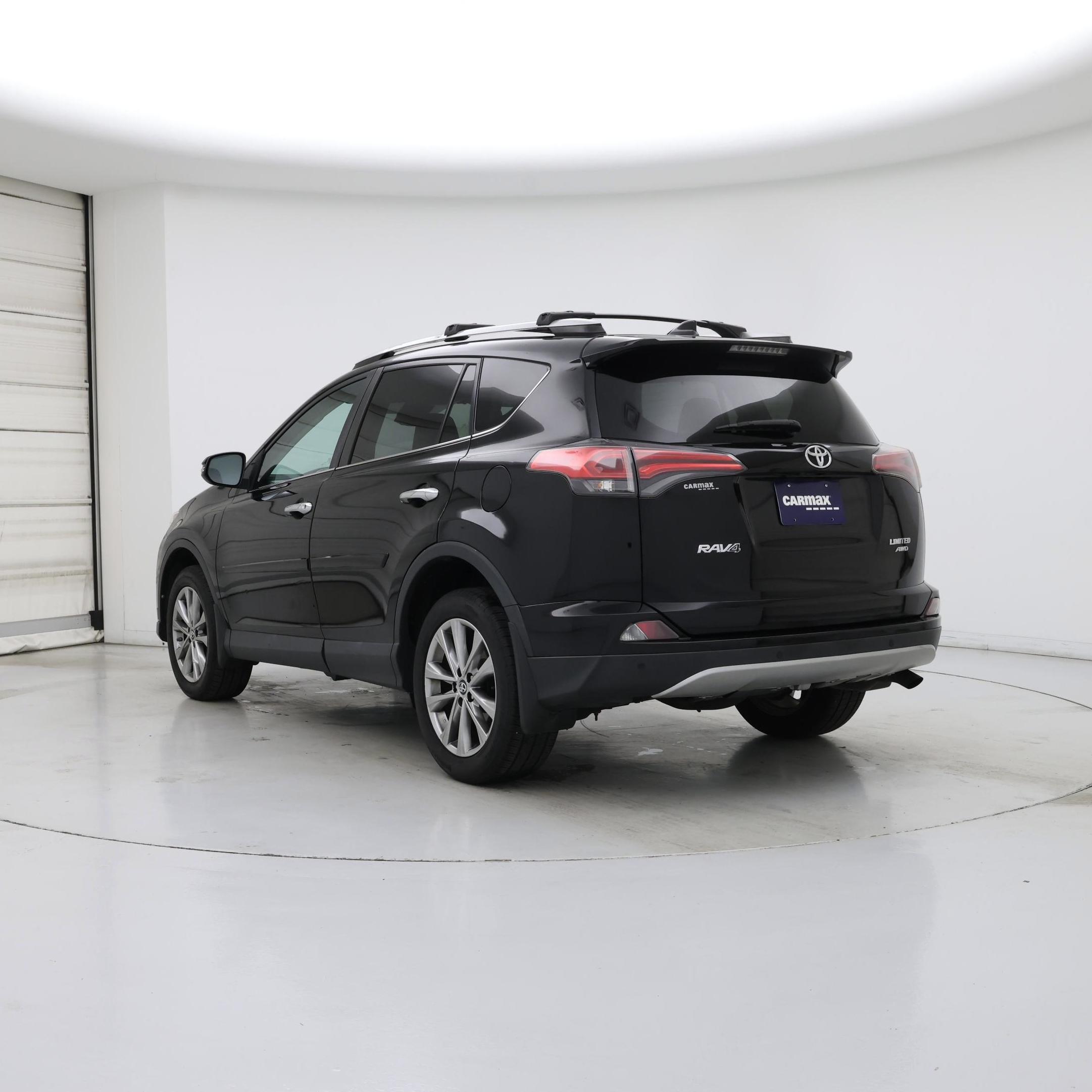 Thumbnail: 2016 Toyota RAV4 - 2