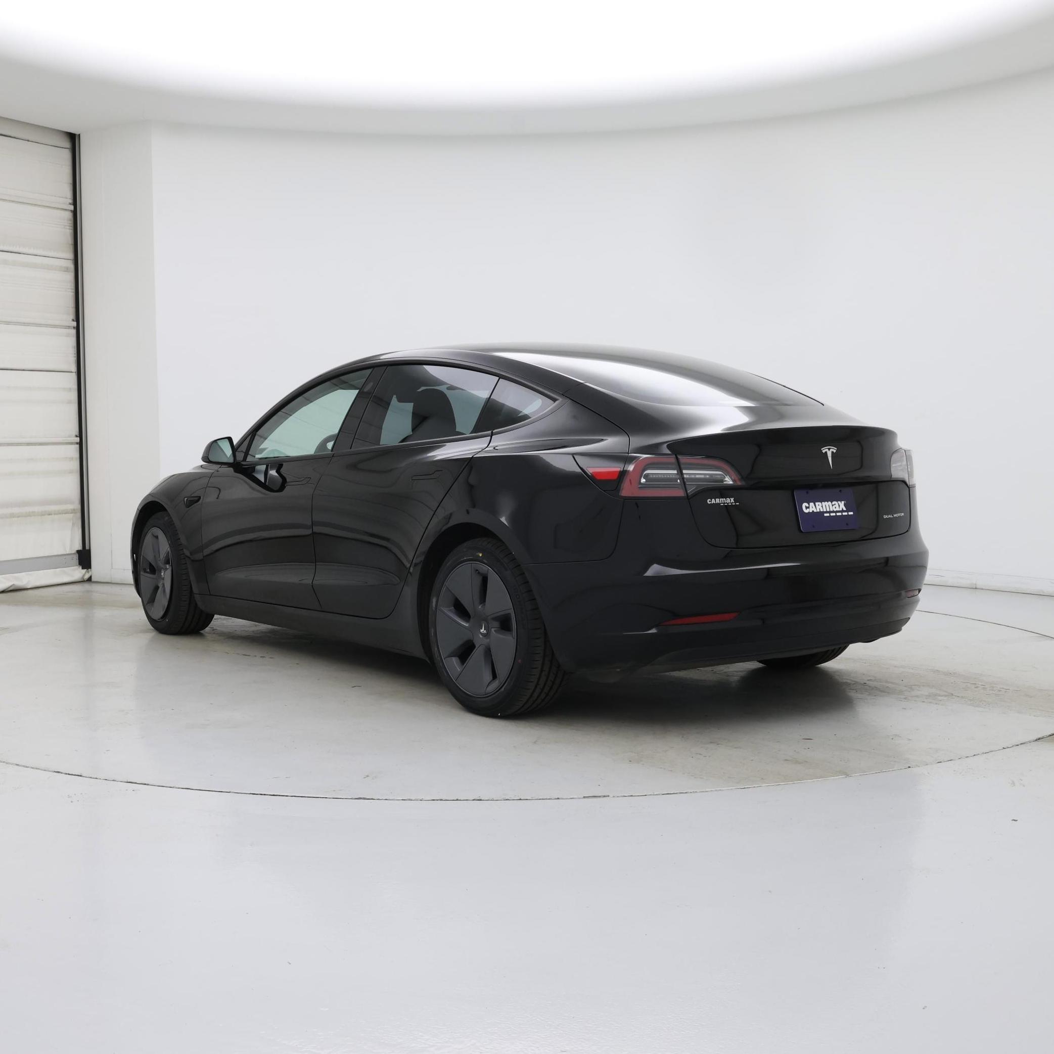 Thumbnail: 2022 Tesla Model 3 - 2