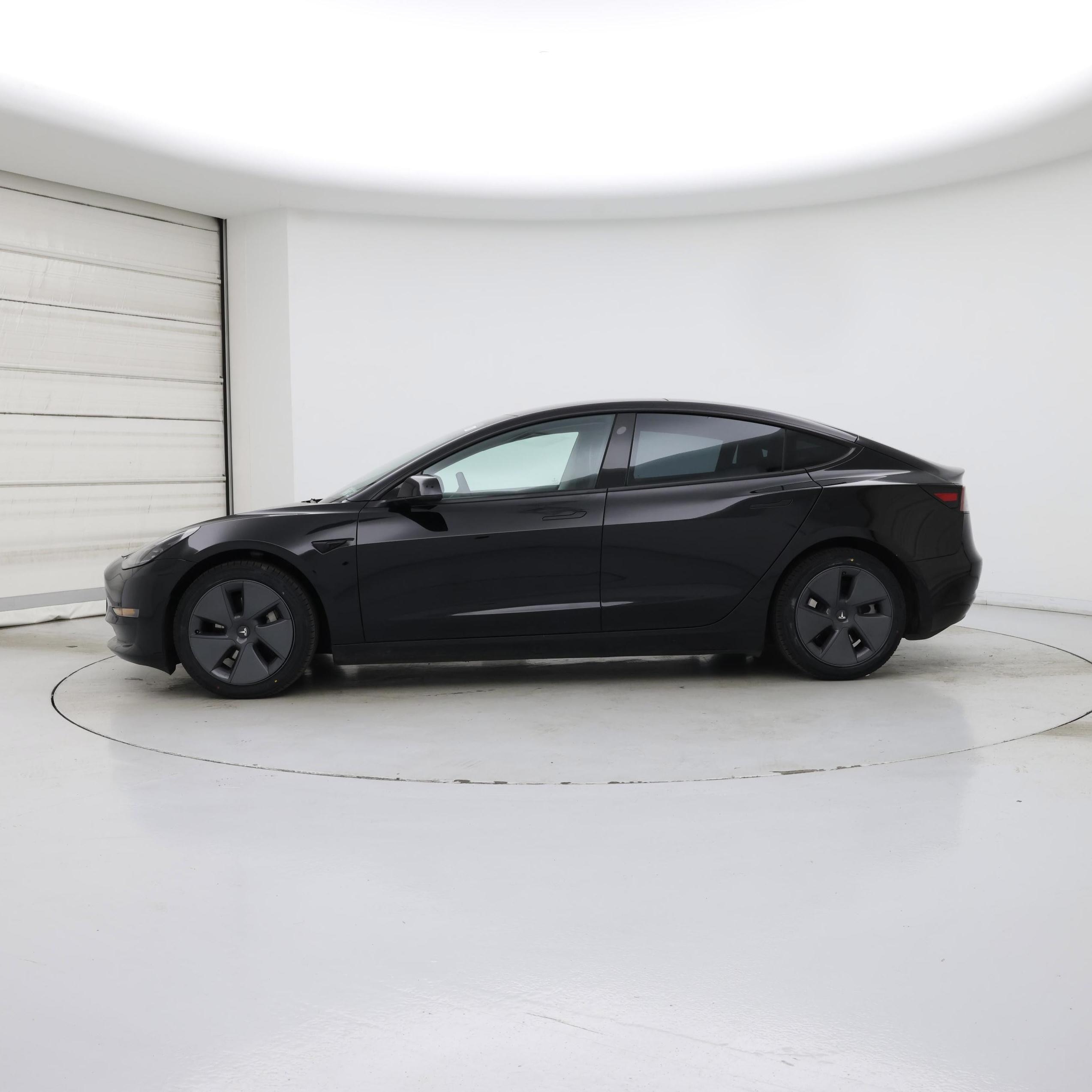 Thumbnail: 2022 Tesla Model 3 - 3