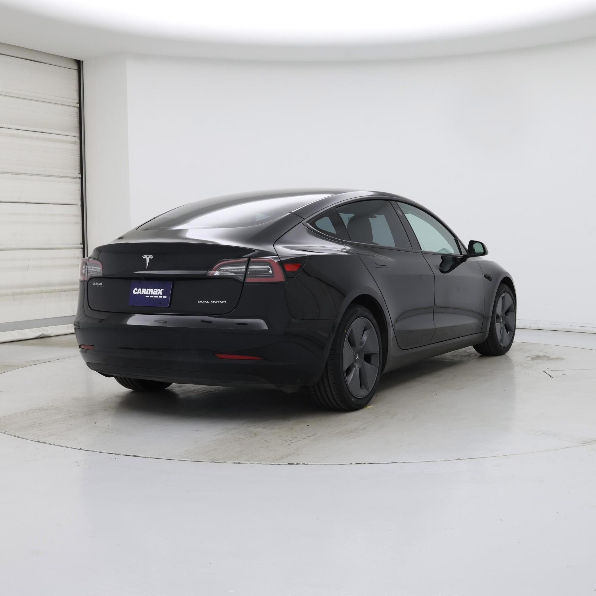 Thumbnail: 2022 Tesla Model 3 - 8