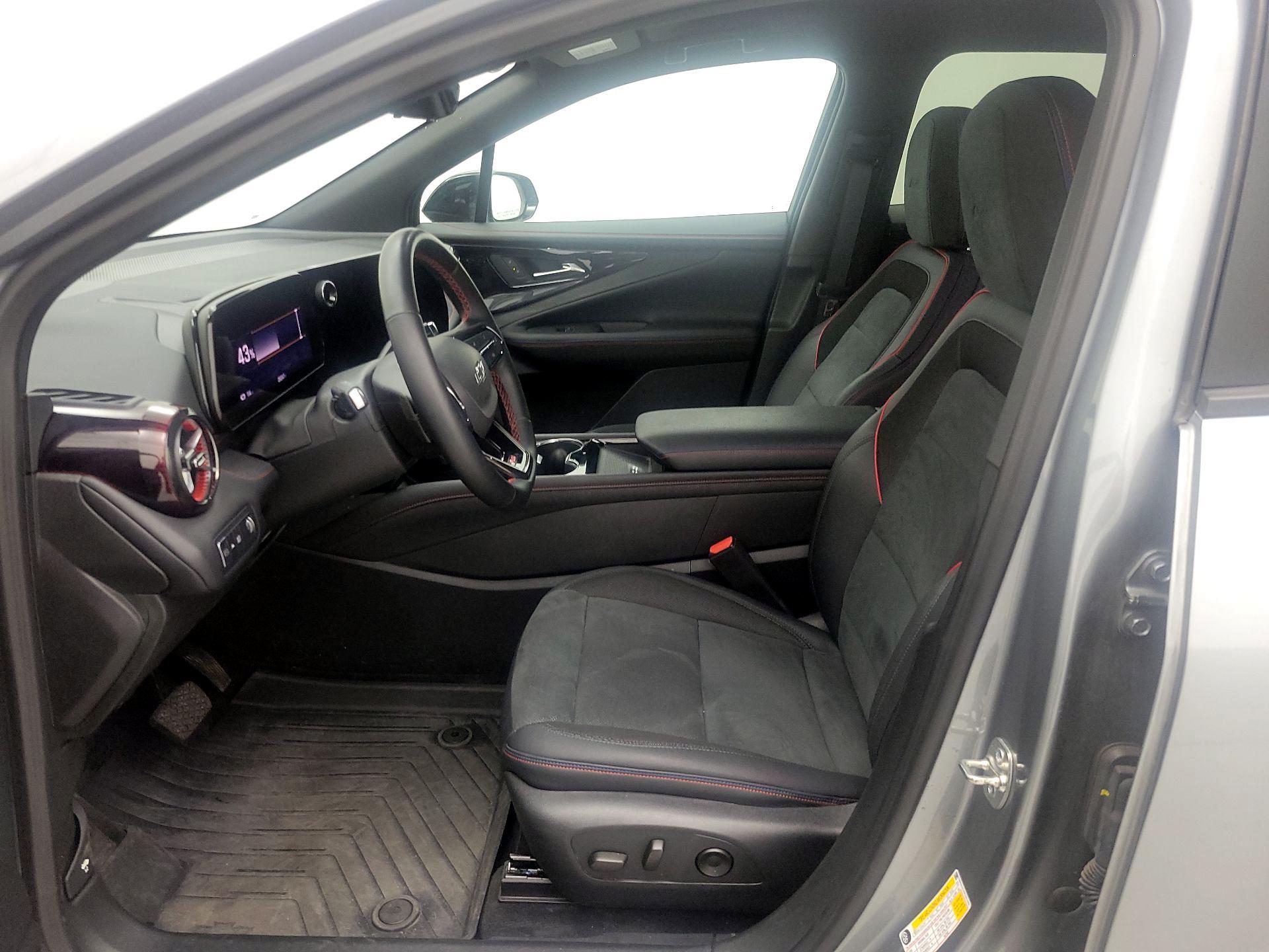 Thumbnail: 2024 Chevrolet Blazer EV - 11