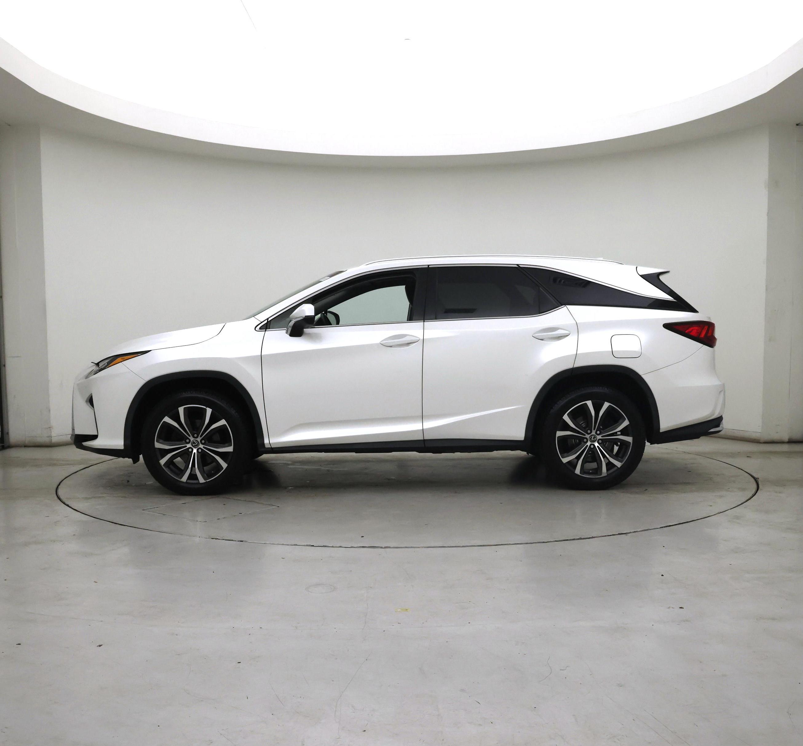 Thumbnail: 2019 Lexus RX - 3