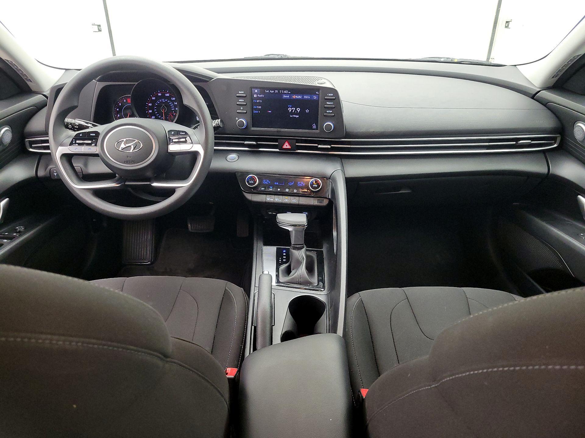 Thumbnail: 2022 Hyundai Elantra - 9