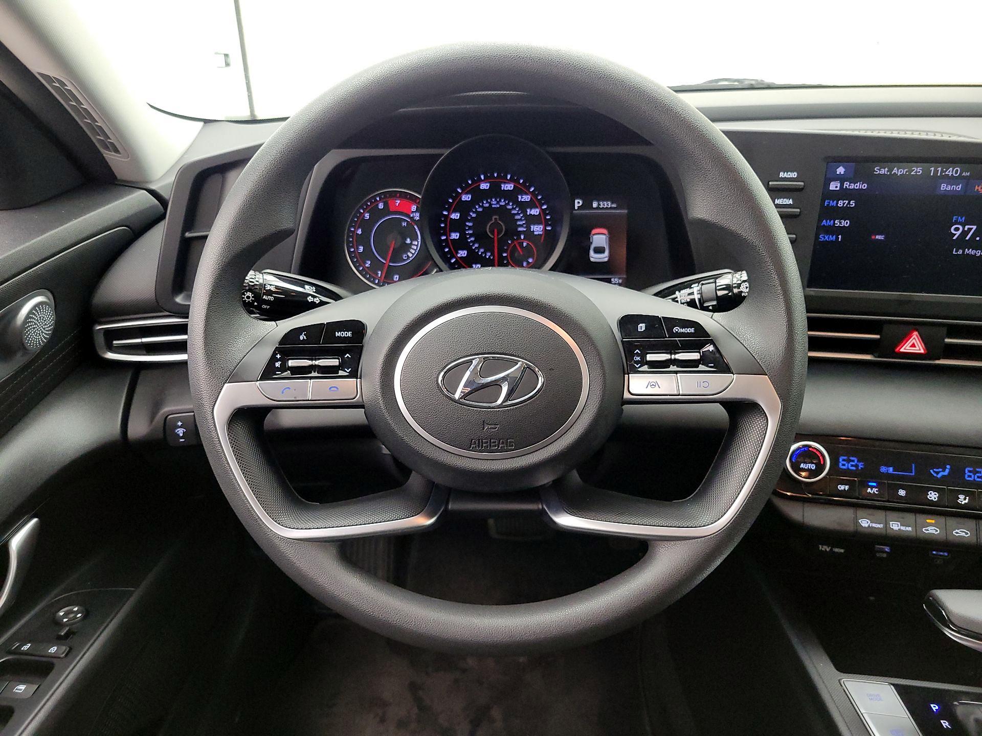 Thumbnail: 2022 Hyundai Elantra - 10