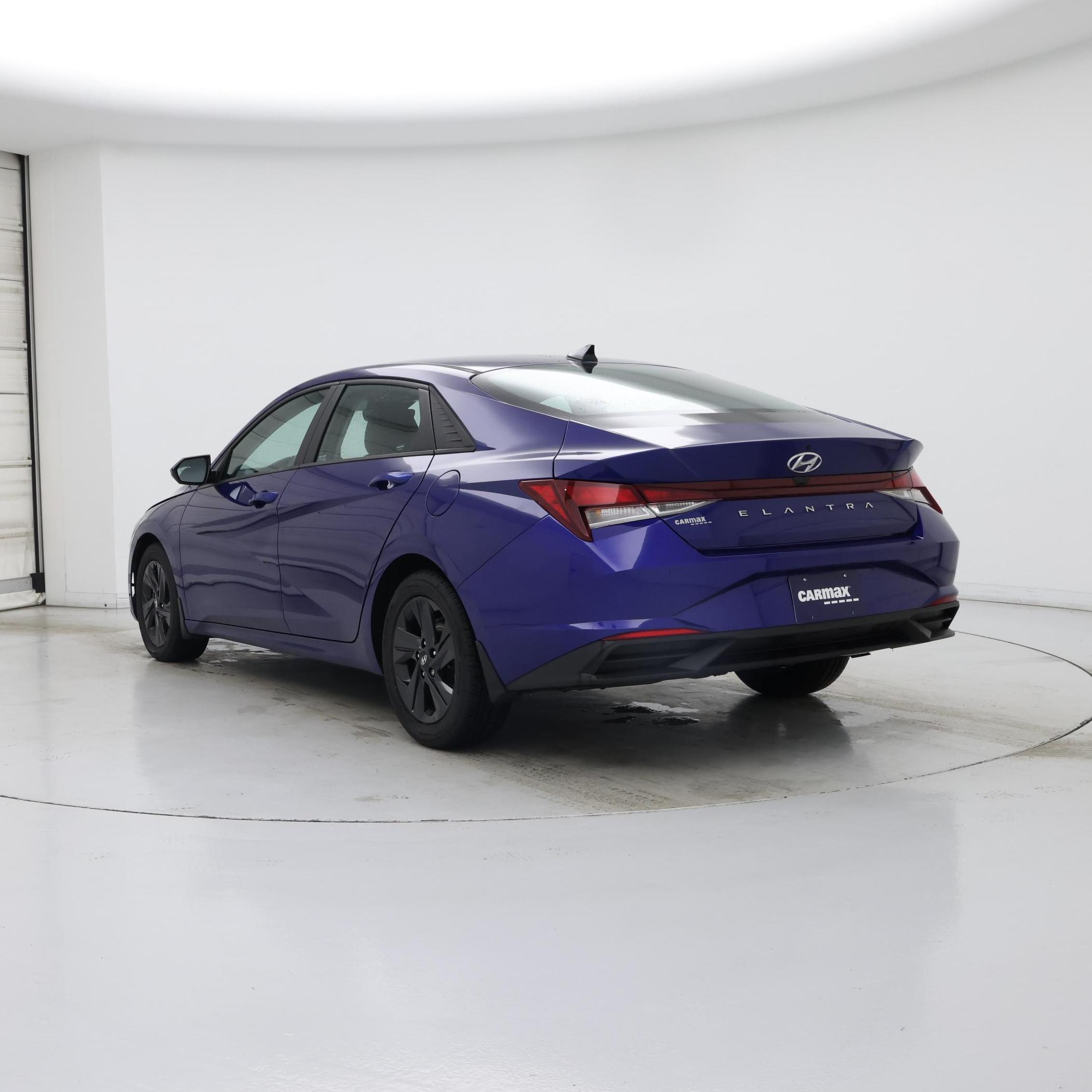 Thumbnail: 2022 Hyundai Elantra - 2