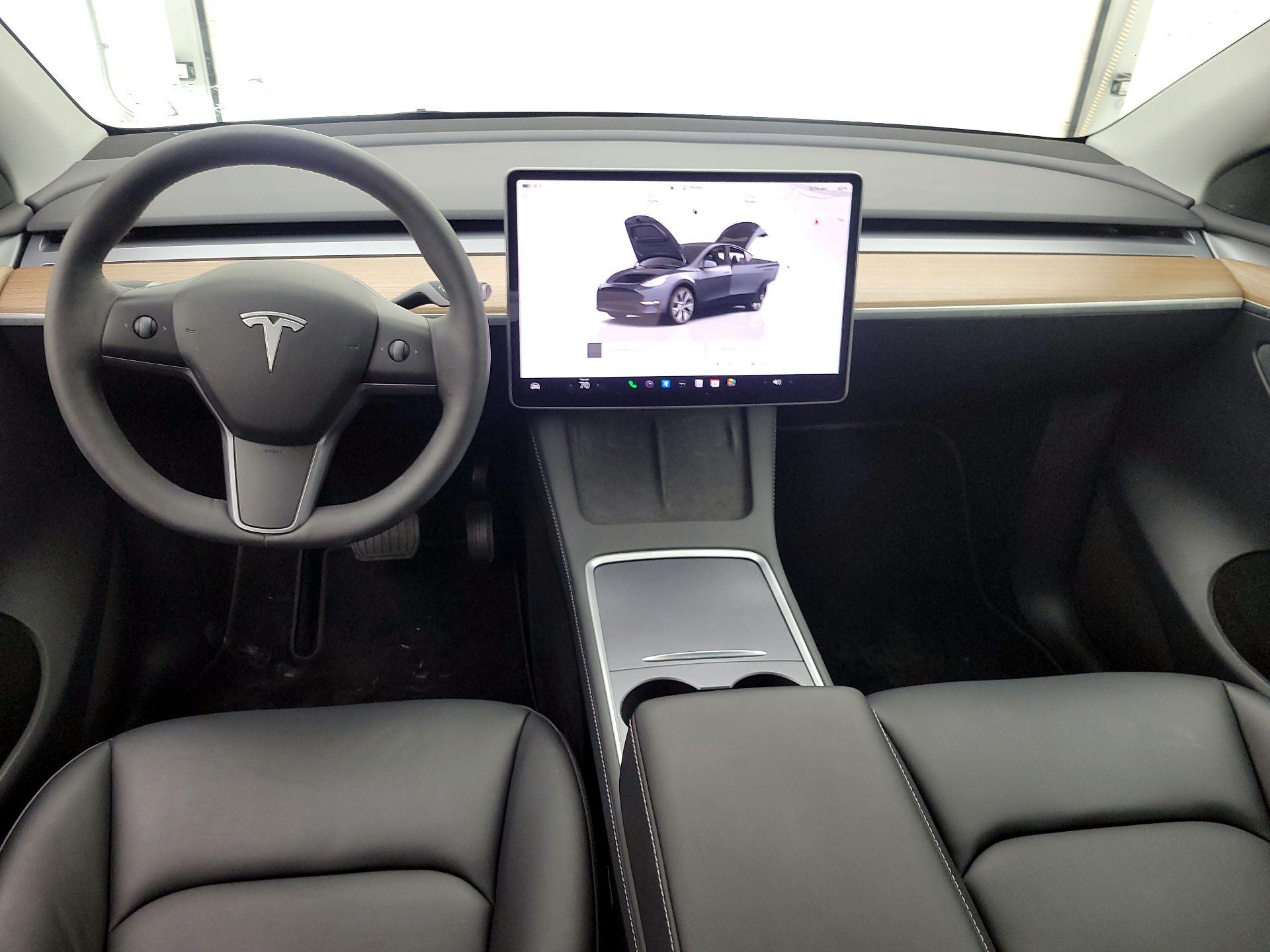 Thumbnail: 2023 Tesla Model Y - 9